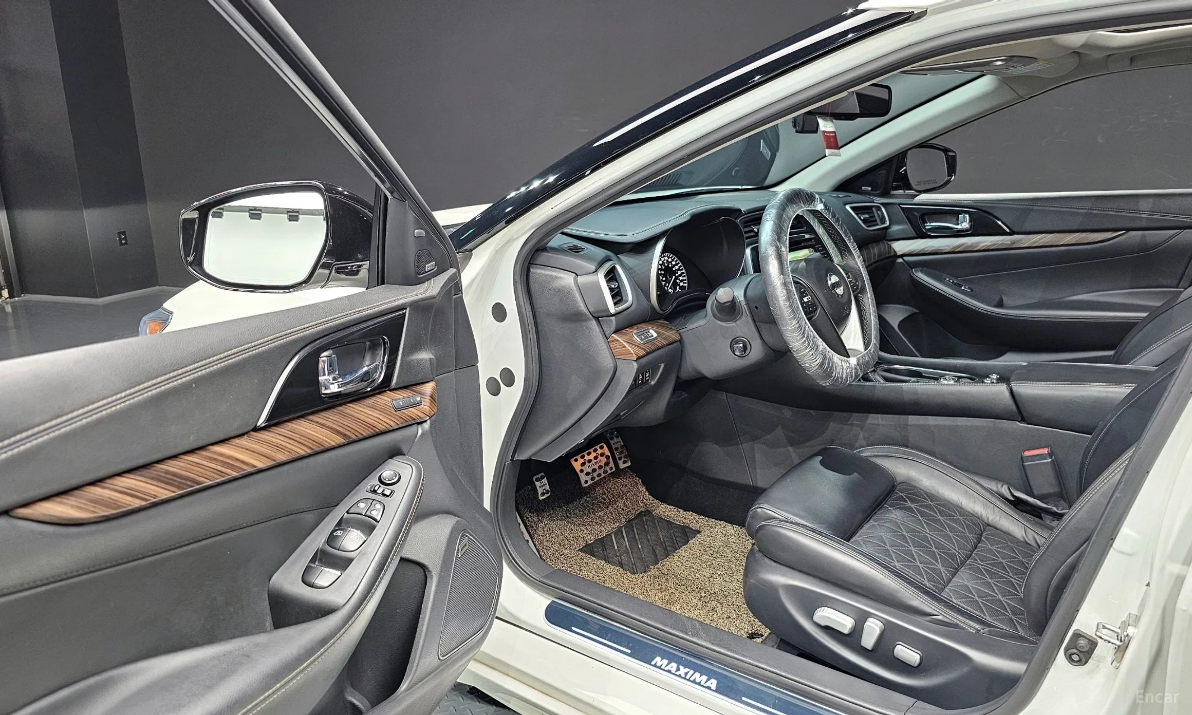 Nissan Maxima (A36) превью 11