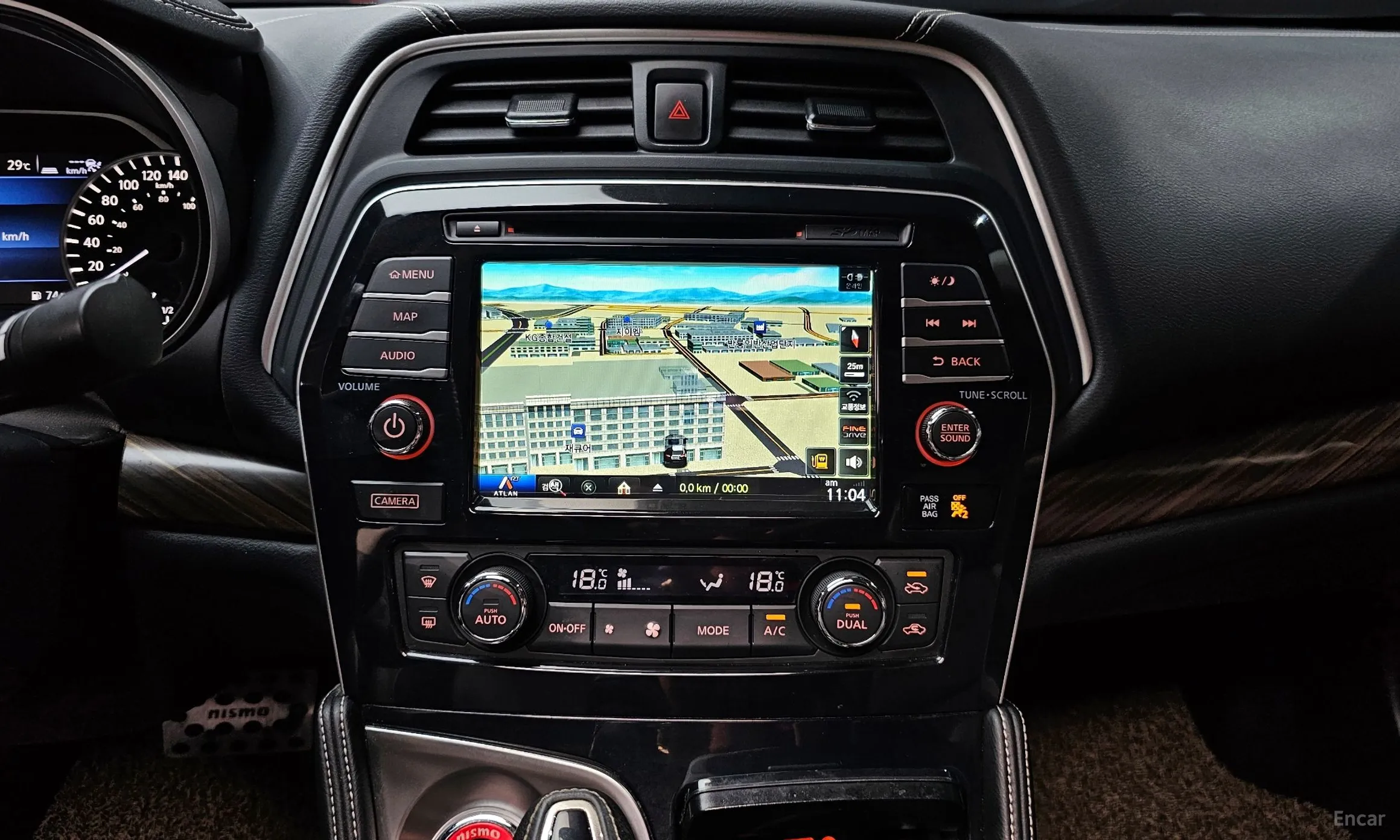 Nissan Maxima (A36) превью 14
