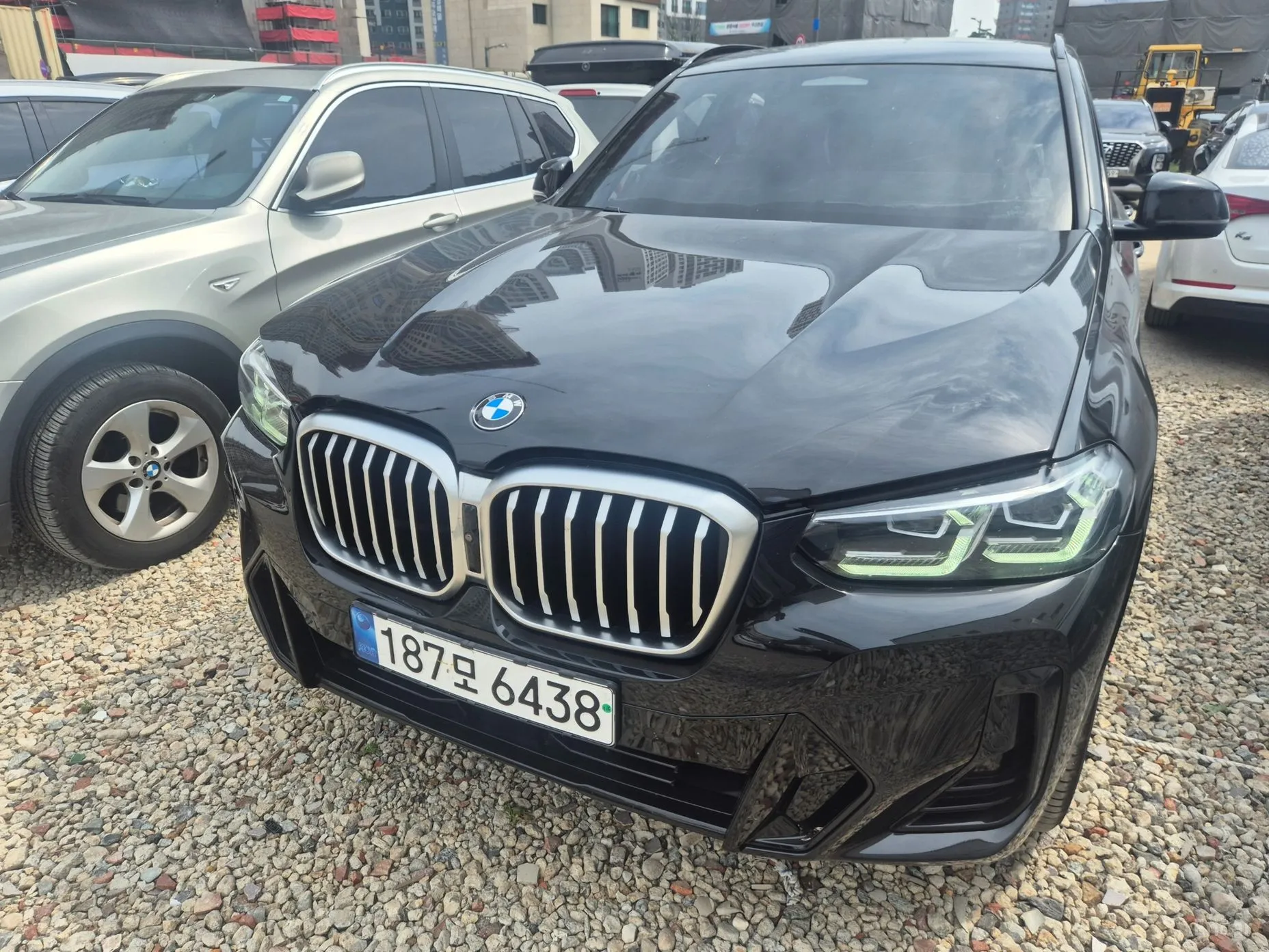 X3 (G01)
