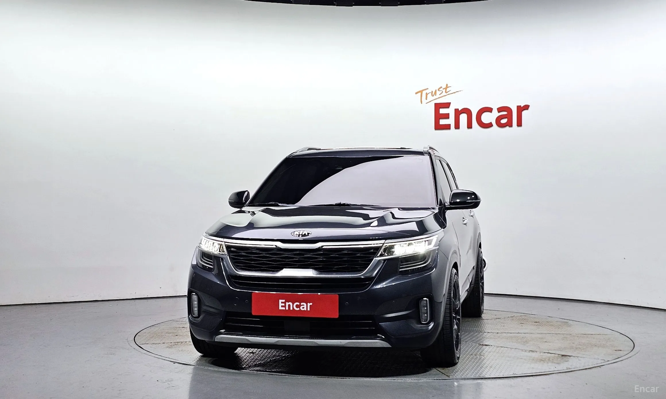 Kia Seltos превью 2