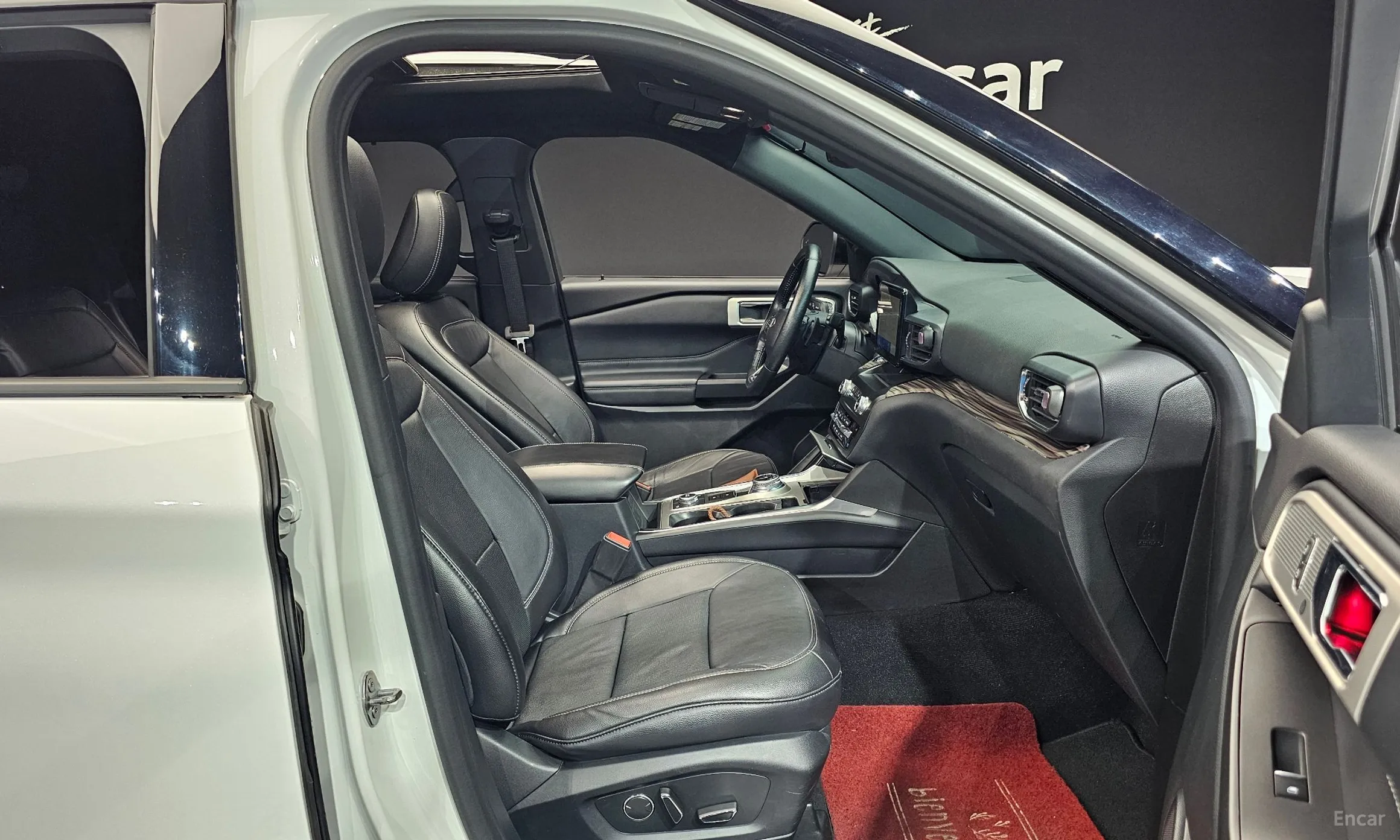 Ford Explorer 6th Generation превью 10