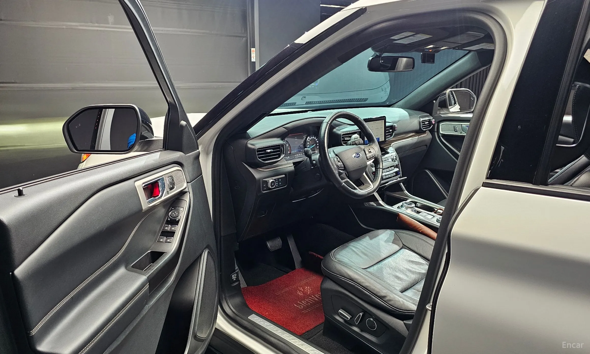 Ford Explorer 6th Generation превью 11