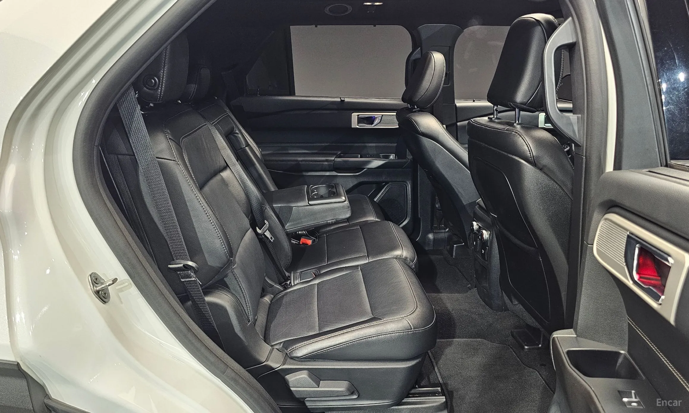 Ford Explorer 6th Generation превью 12