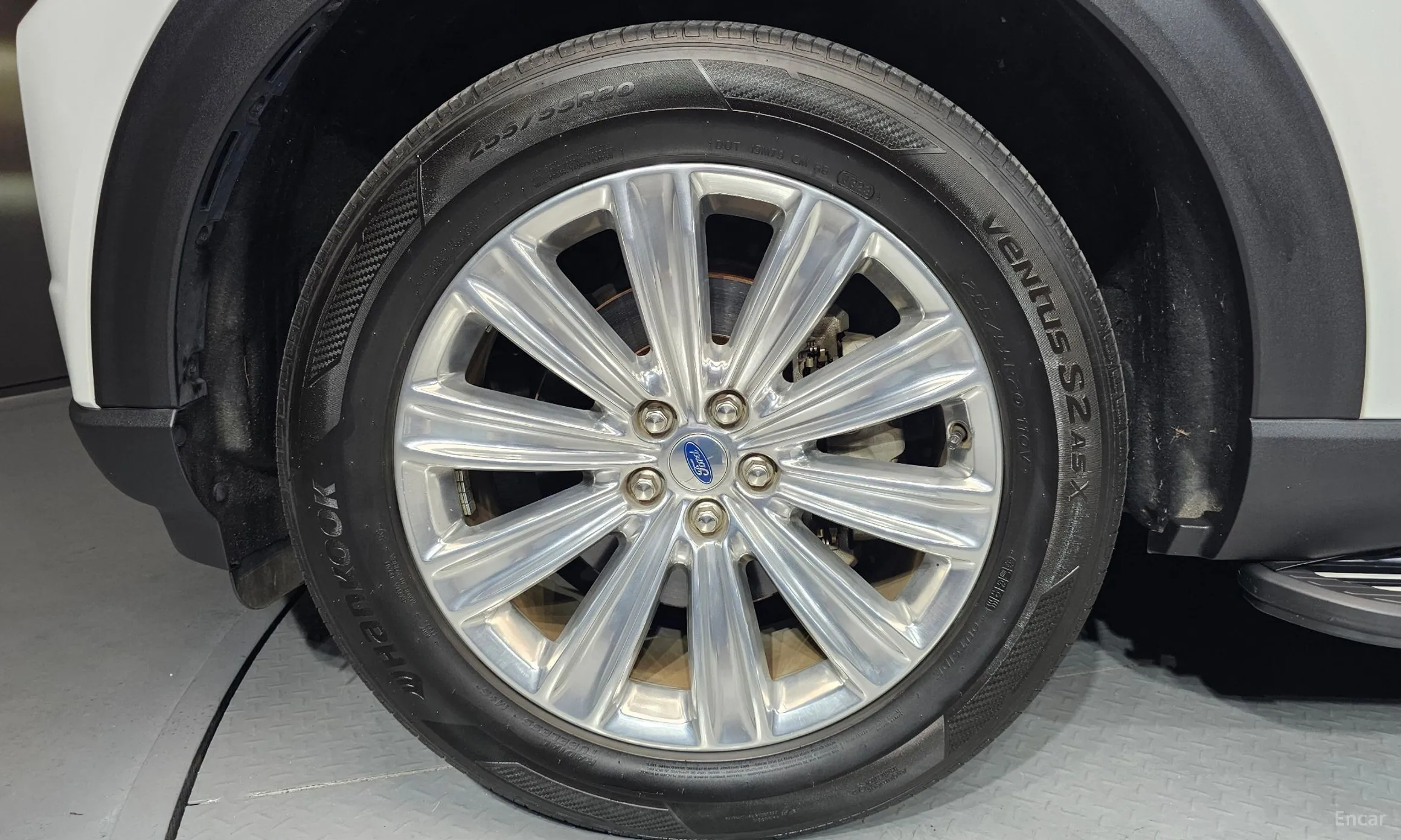 Ford Explorer 6th Generation превью 5