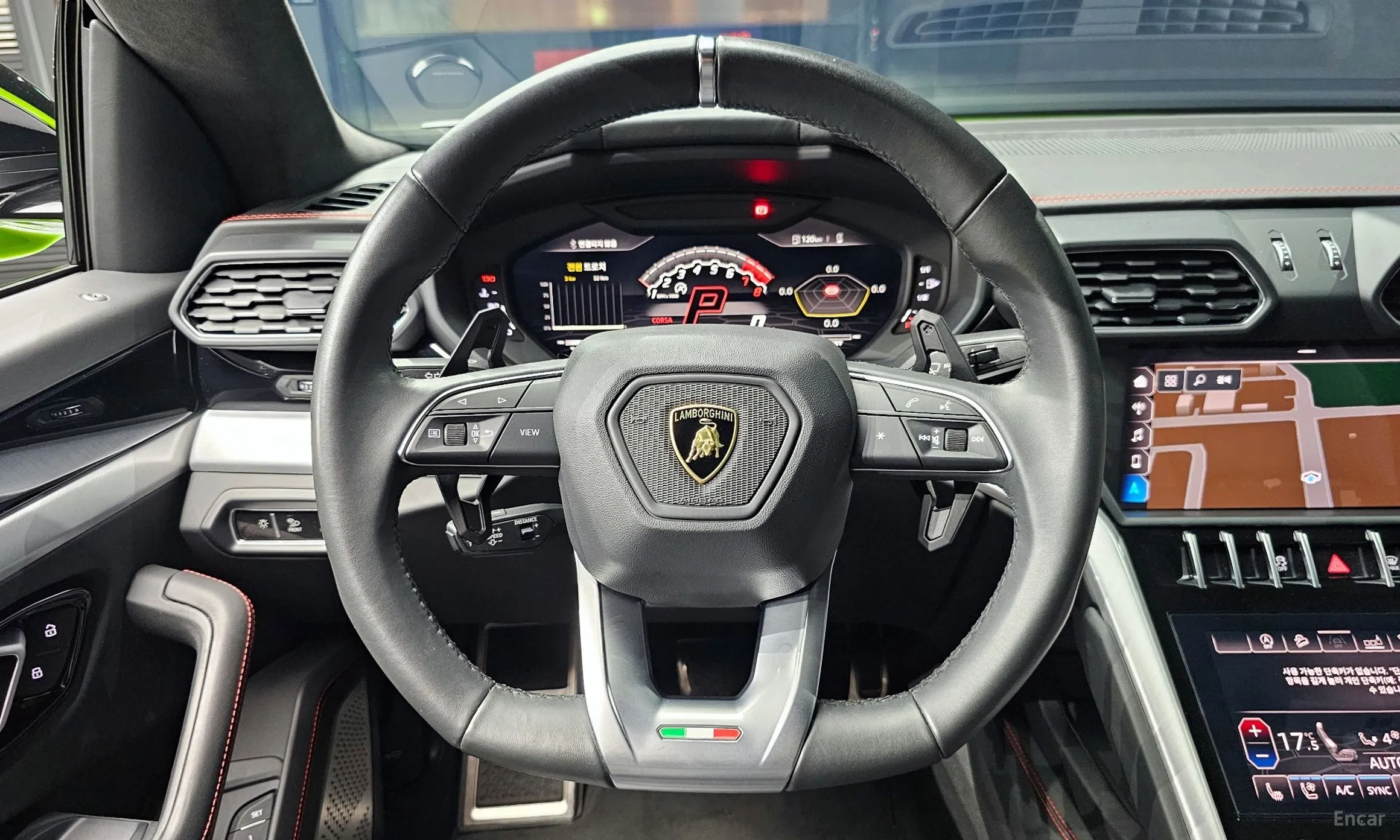Lamborghini Urus превью 13