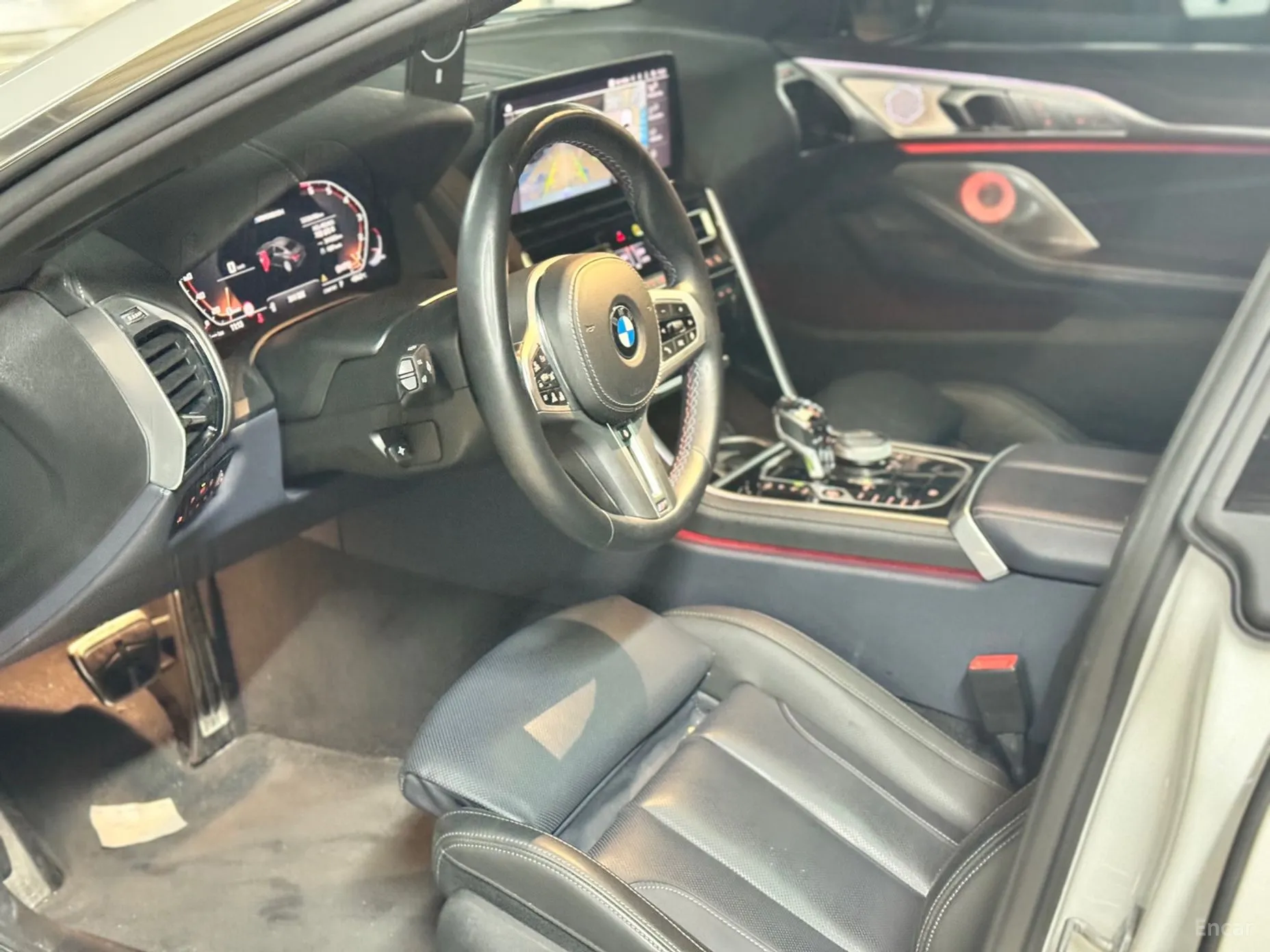 BMW 8-series (G15) превью 4