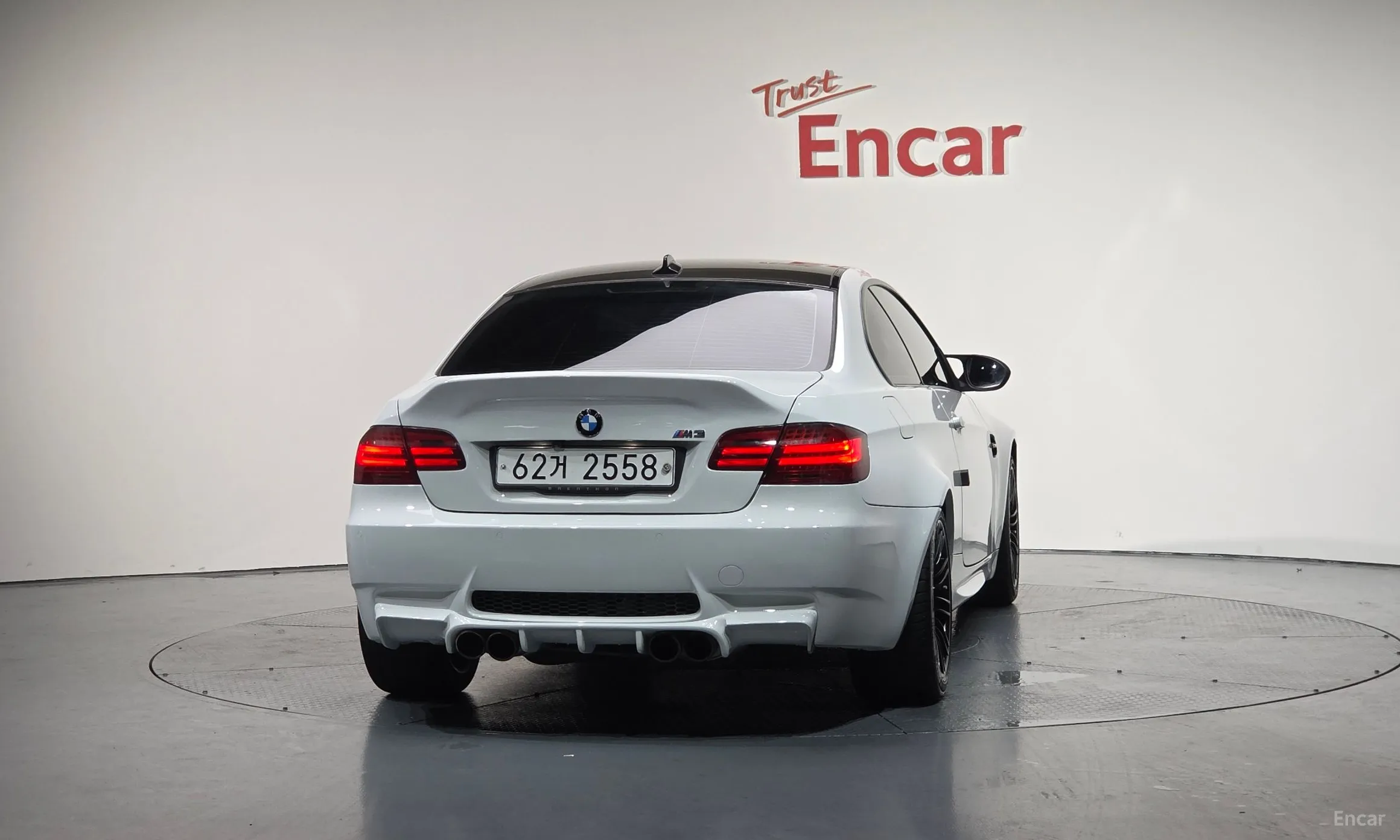 BMW M3 (E90) превью 3