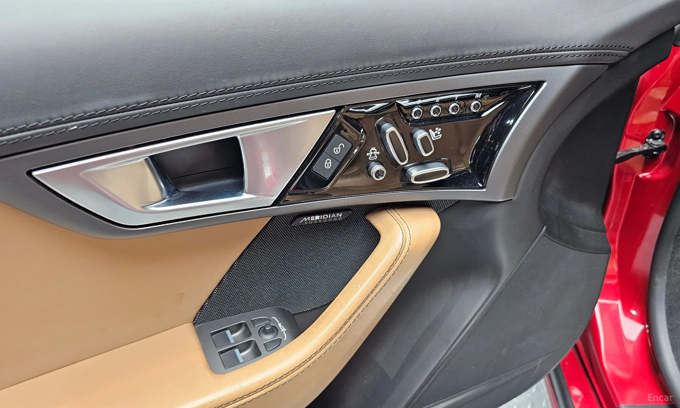 Jaguar F-TYPE превью 14