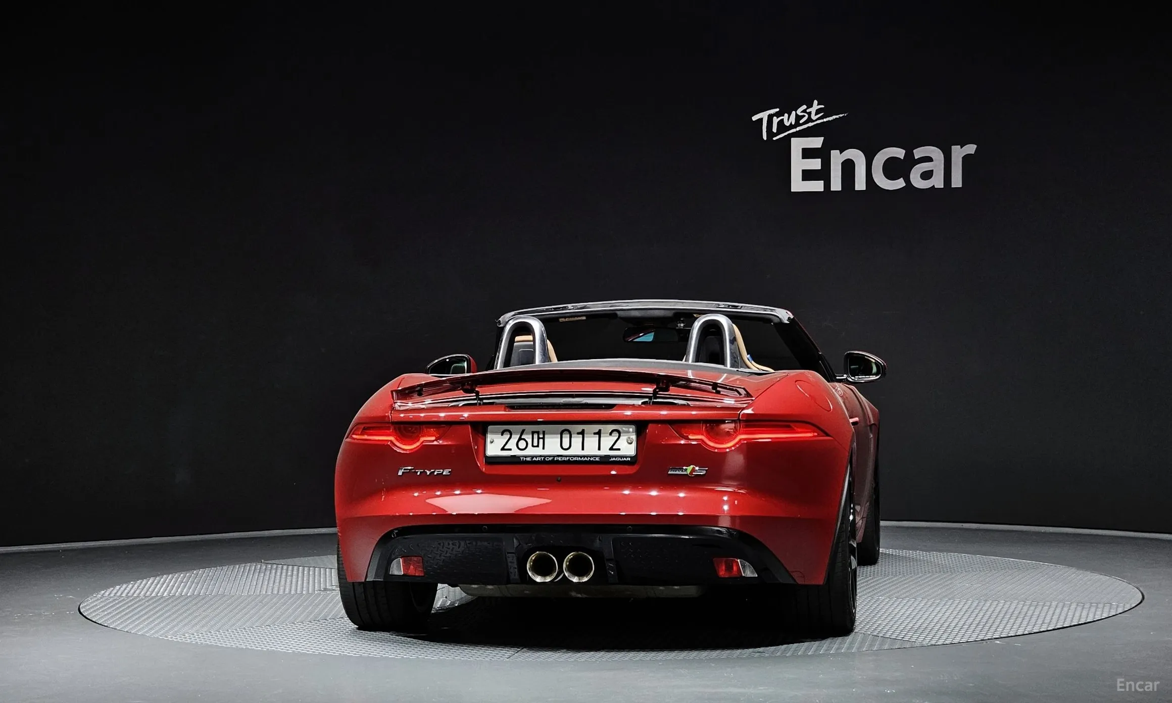 Jaguar F-TYPE превью 4
