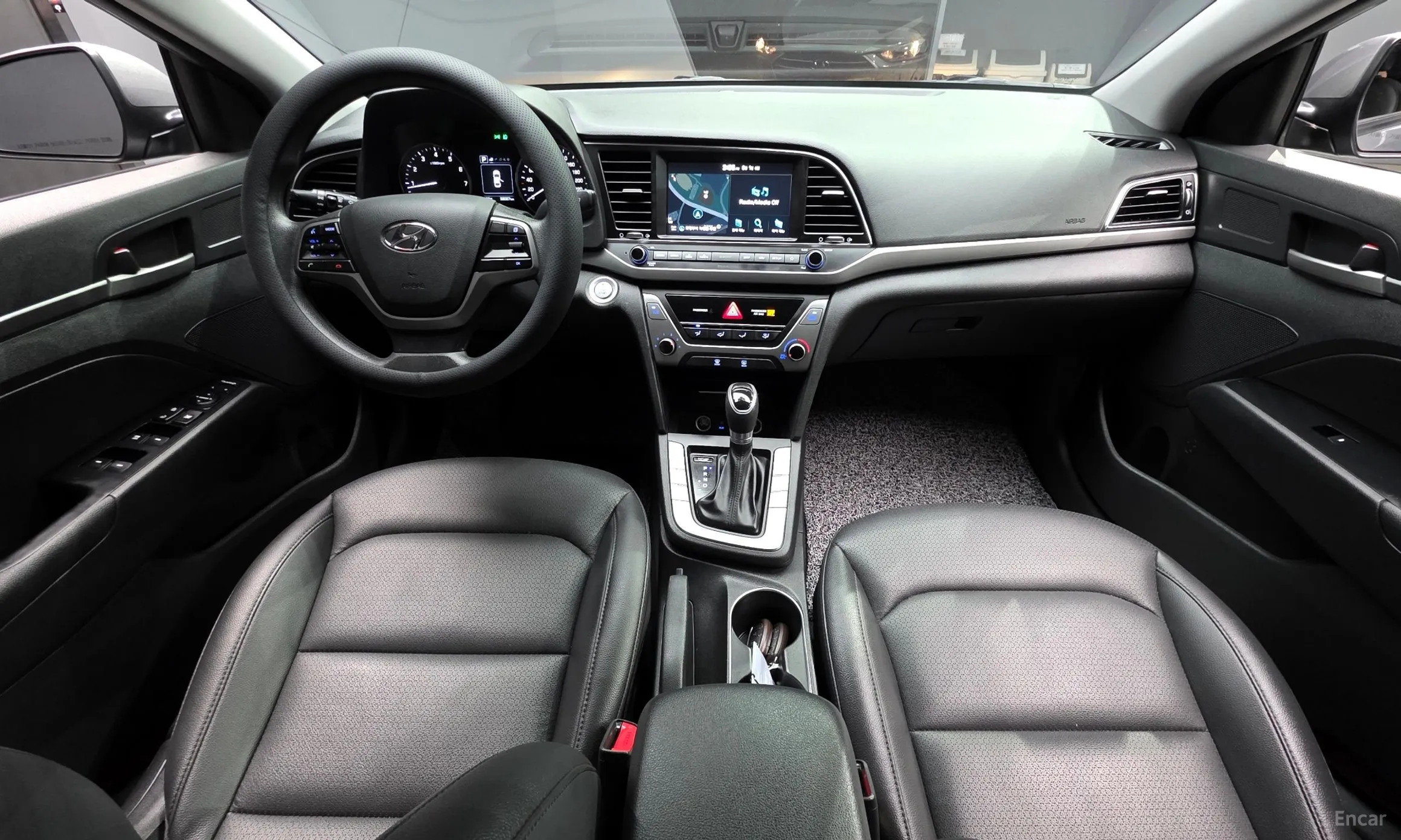 Hyundai Avante AD превью 4