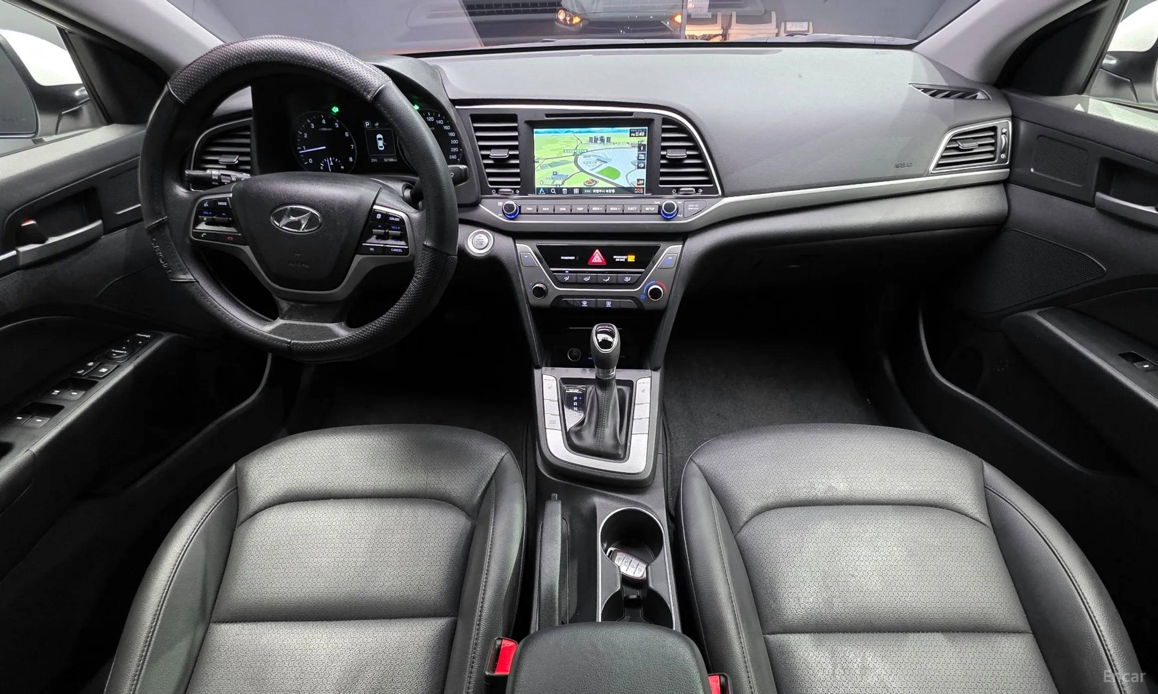 Hyundai Avante AD превью 4