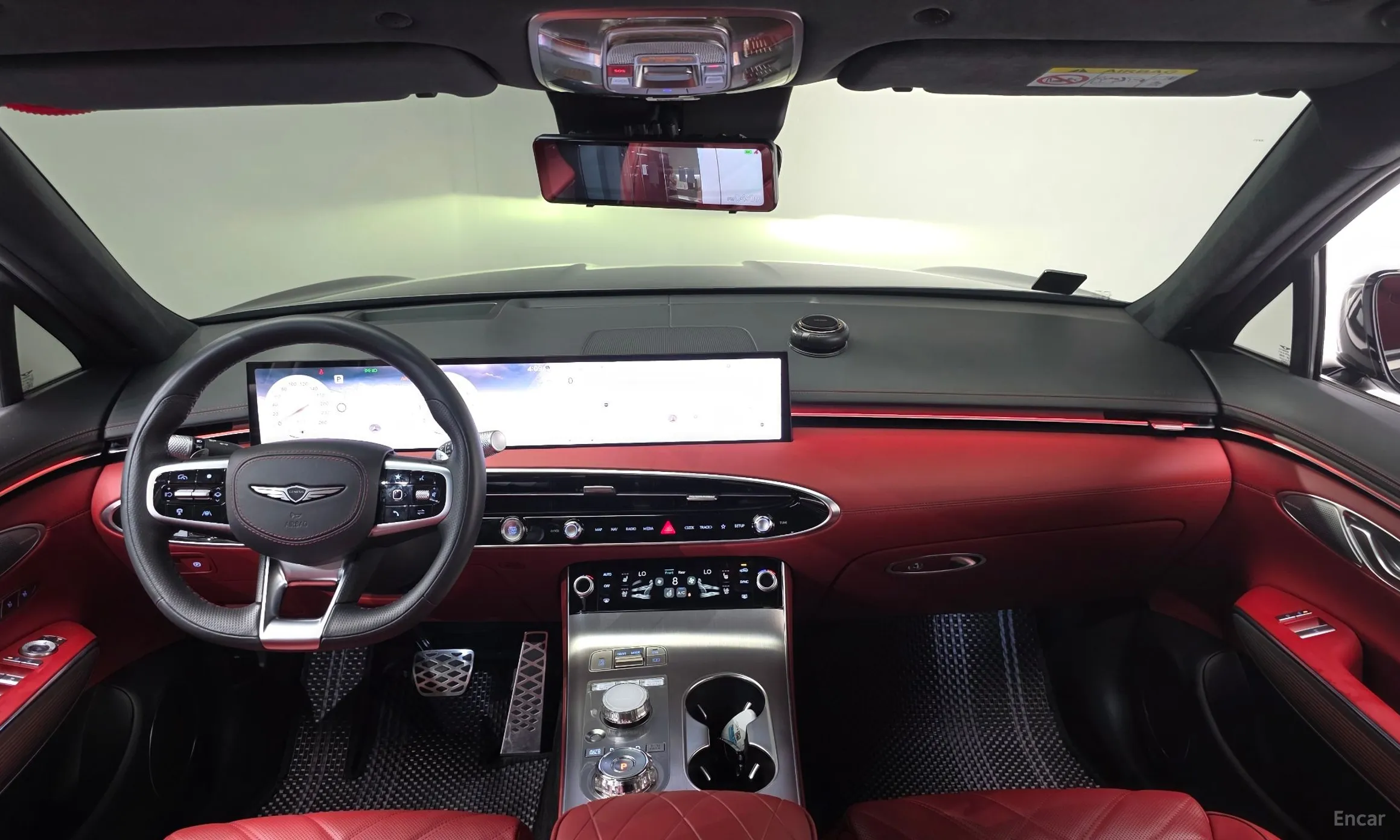 Genesis GV70 превью 4