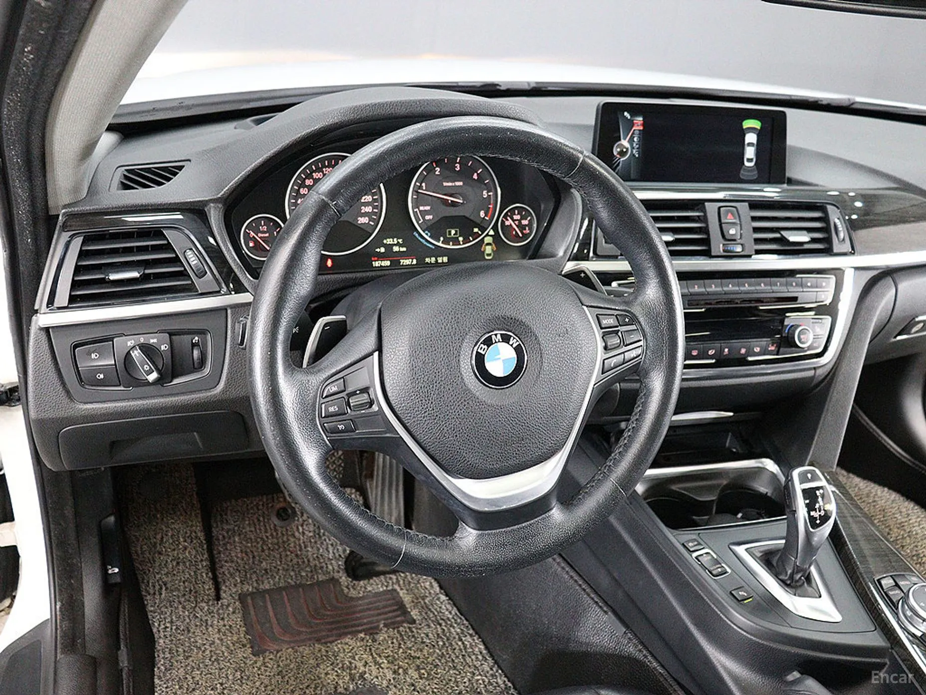 BMW Series 4 (F32) превью 4