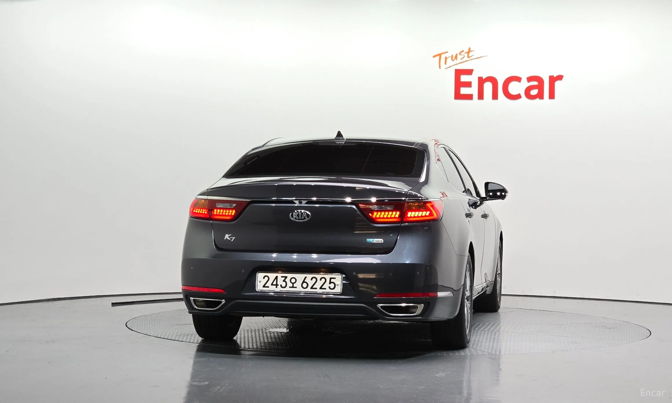 Kia K7 Hybrid превью 3