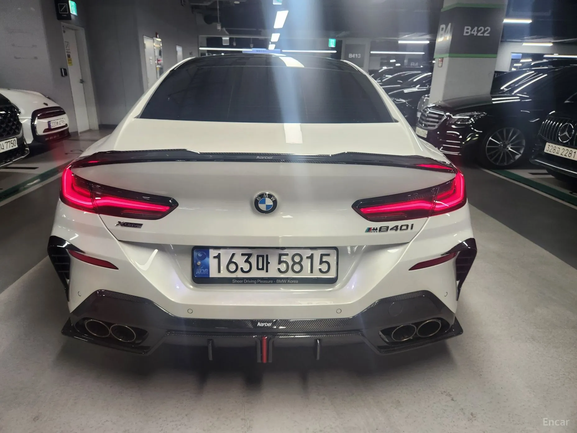 BMW 8-series (G15) превью 3