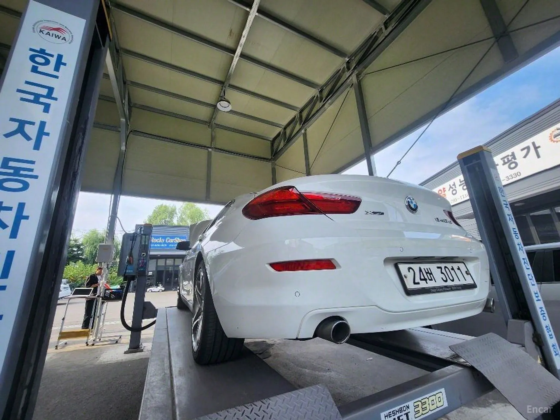 BMW 6 Series (F12) превью 3