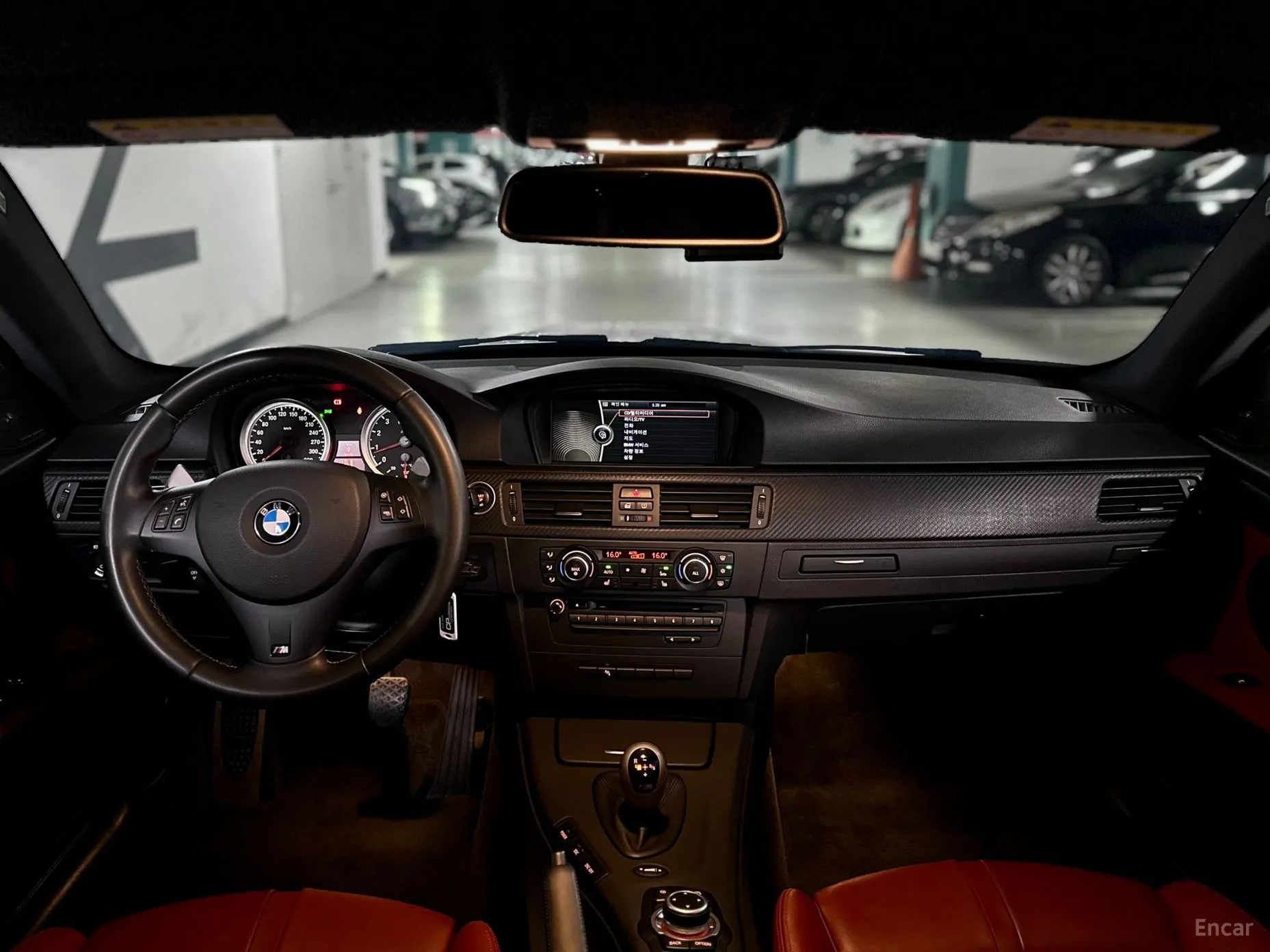 BMW M3 (E90) превью 4