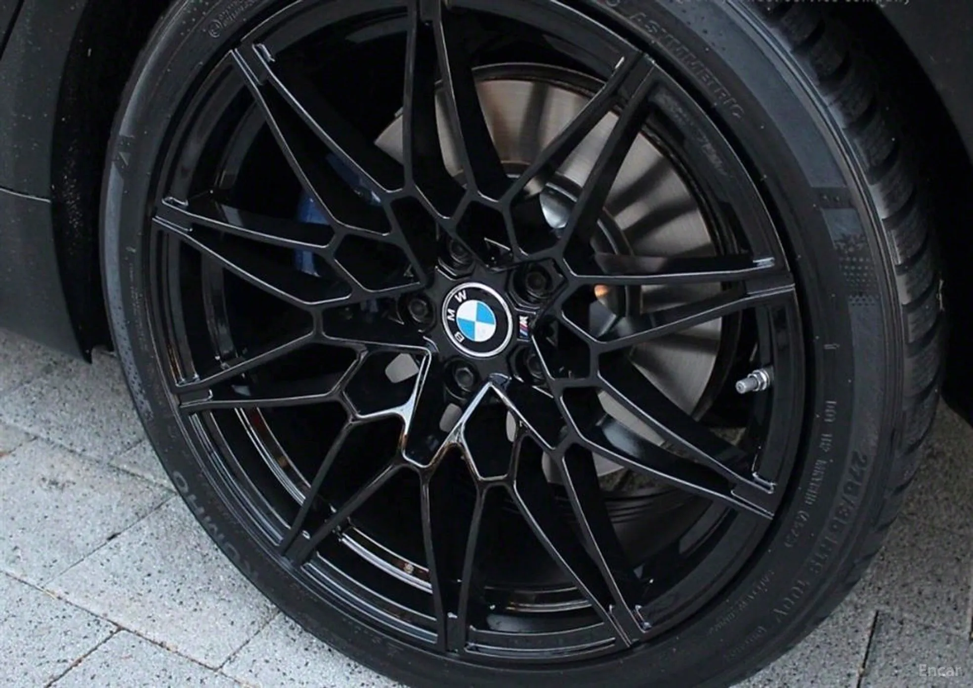 BMW 5 Series (G30) превью 3
