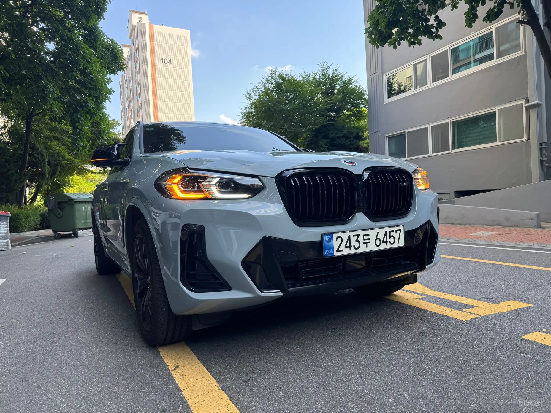 X4 (G02)