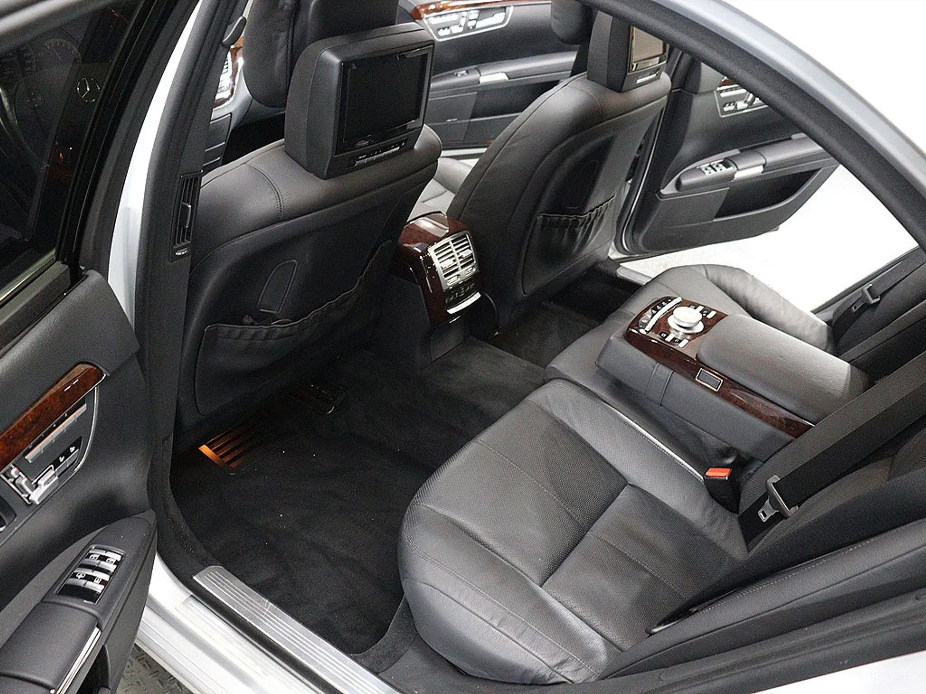 Mercedes Benz S-Class W221 превью 16