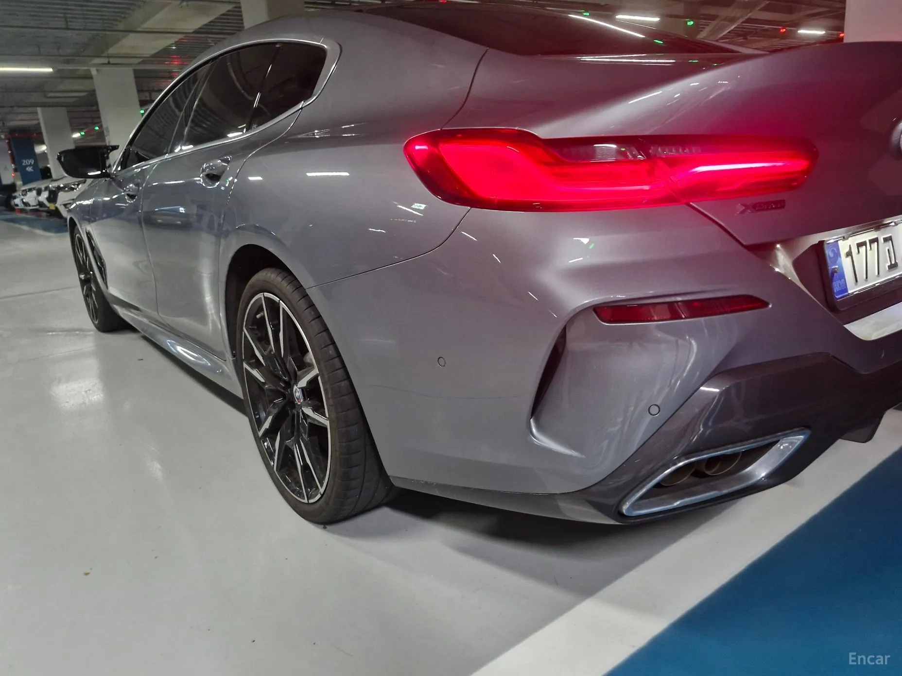 BMW 8-series (G15) превью 4