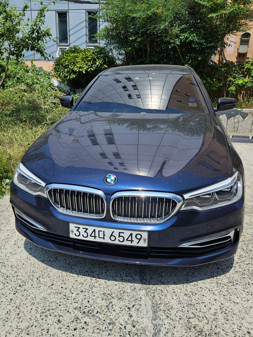 BMW 5 Series (G30) превью 2
