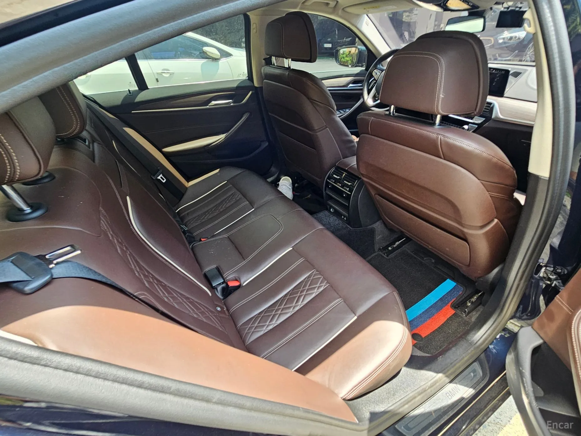 BMW 5 Series (G30) превью 4