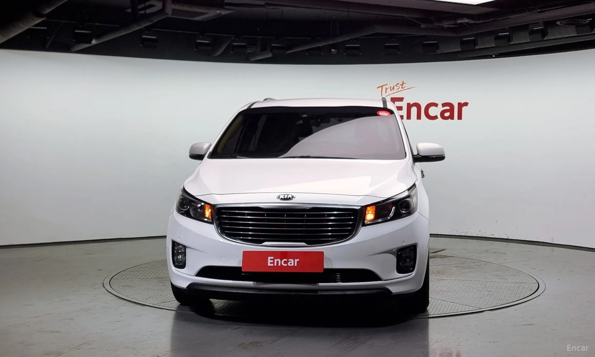 Kia Carnival превью 2