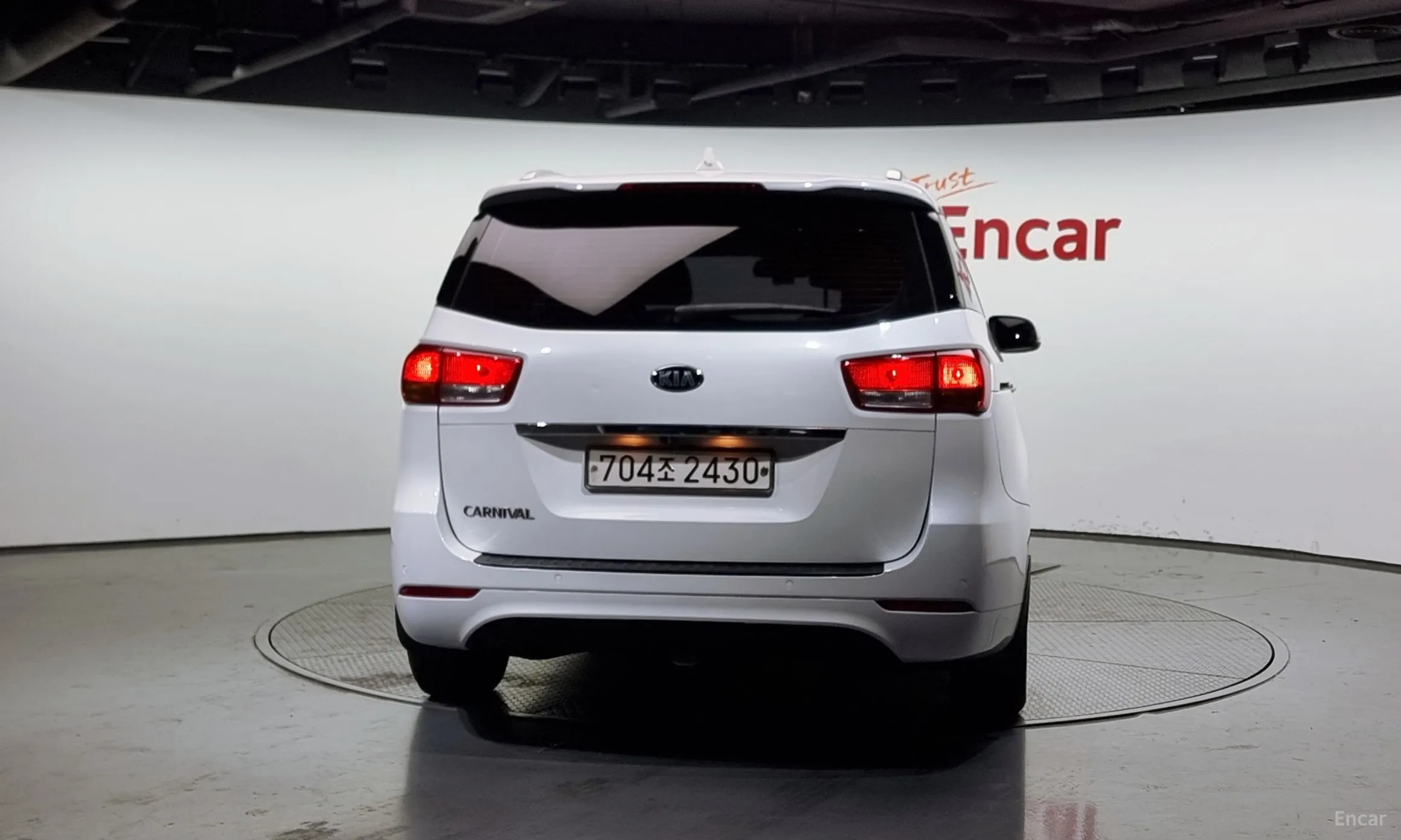 Kia Carnival превью 3