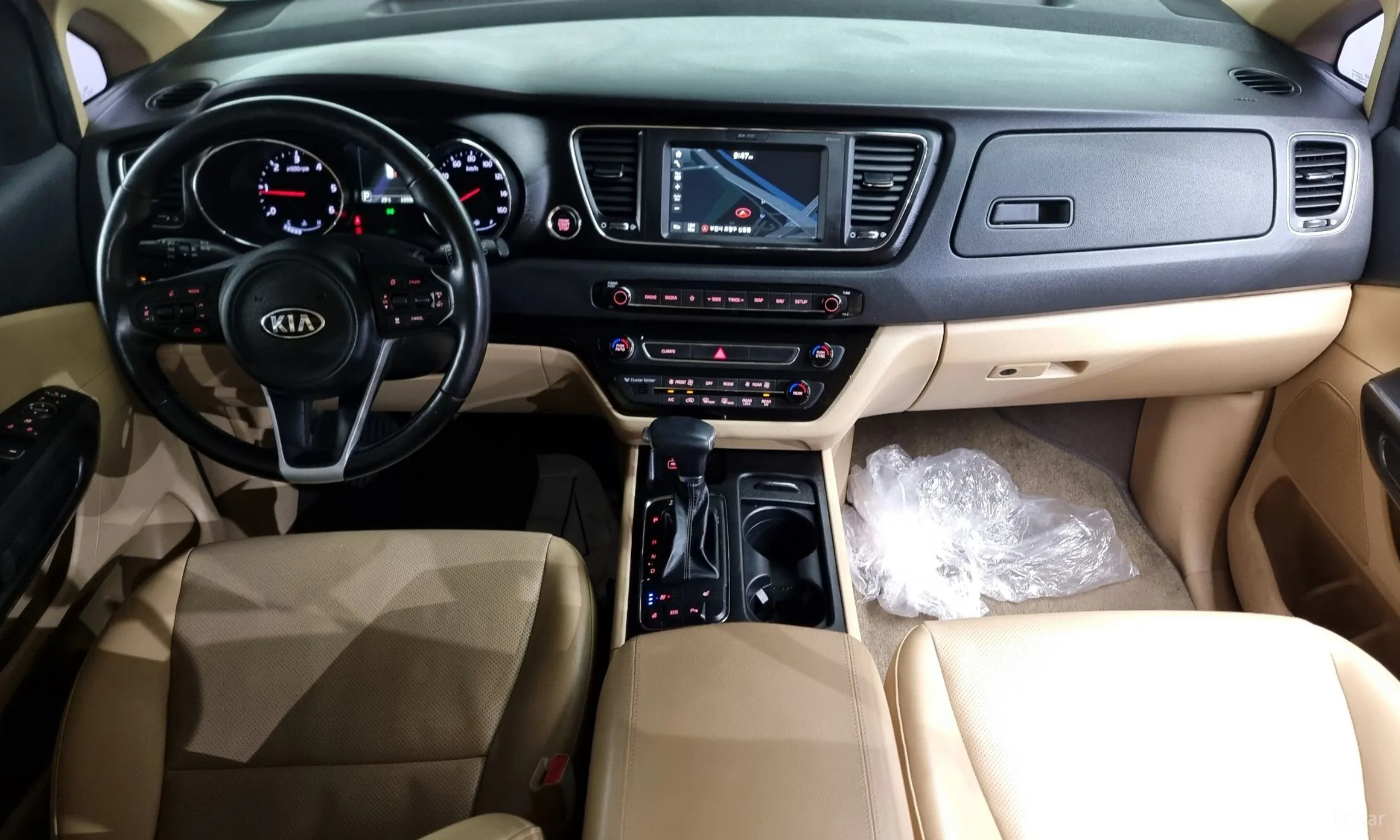 Kia Carnival превью 4