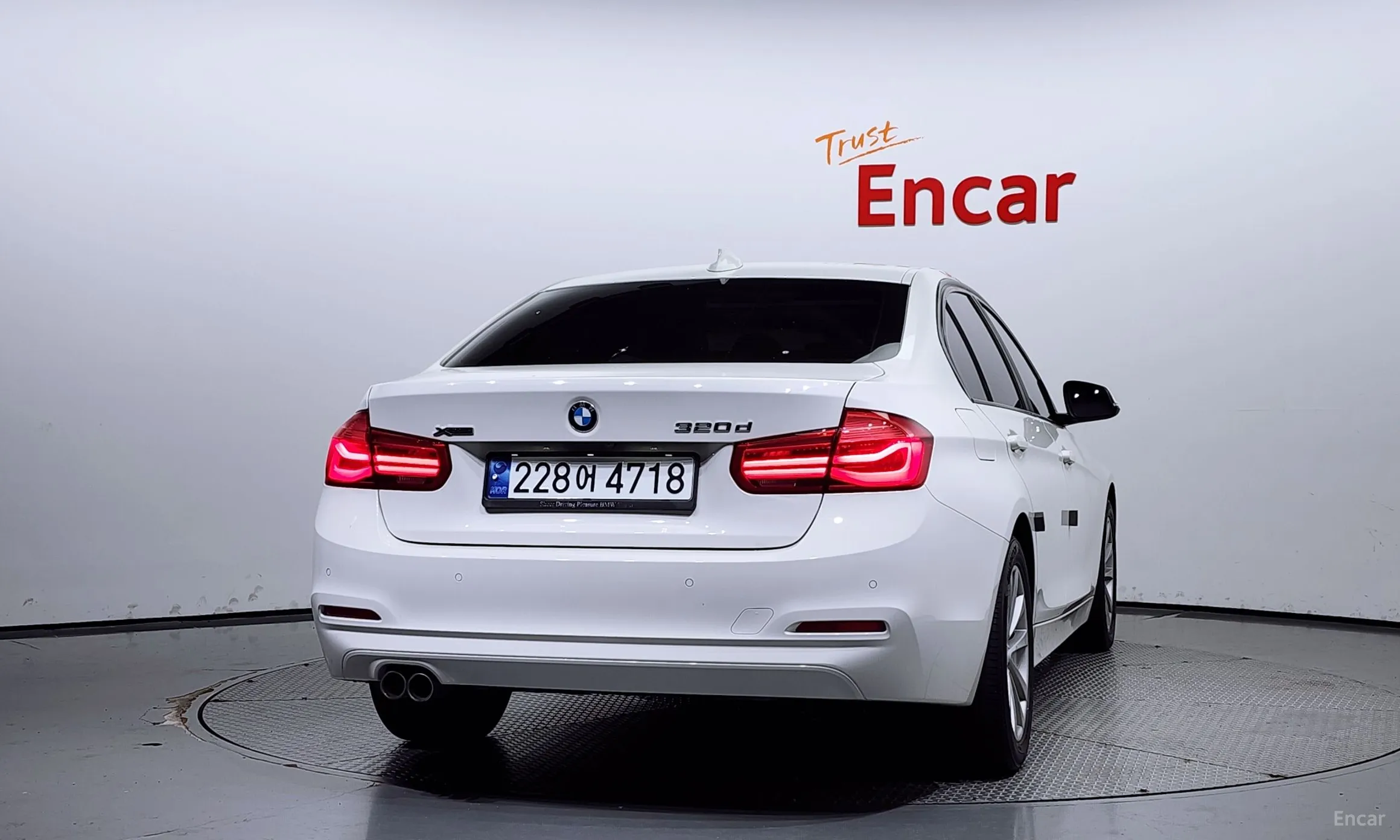 BMW 3 Series (F30) превью 3
