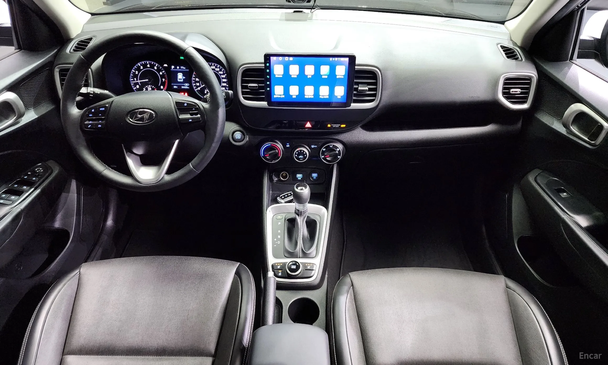 Hyundai Venue превью 4