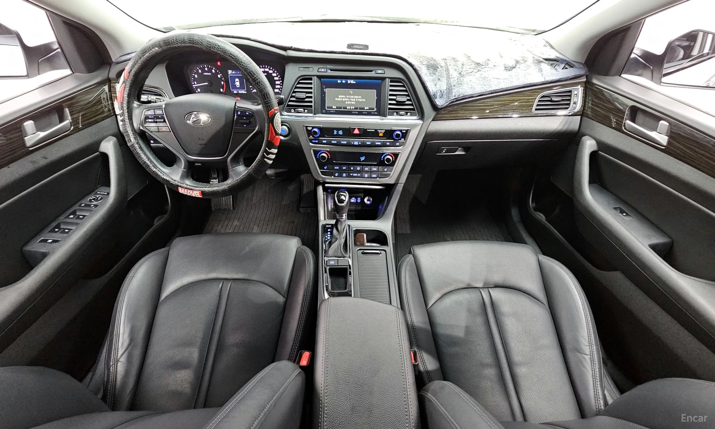 Hyundai LF Sonata превью 4