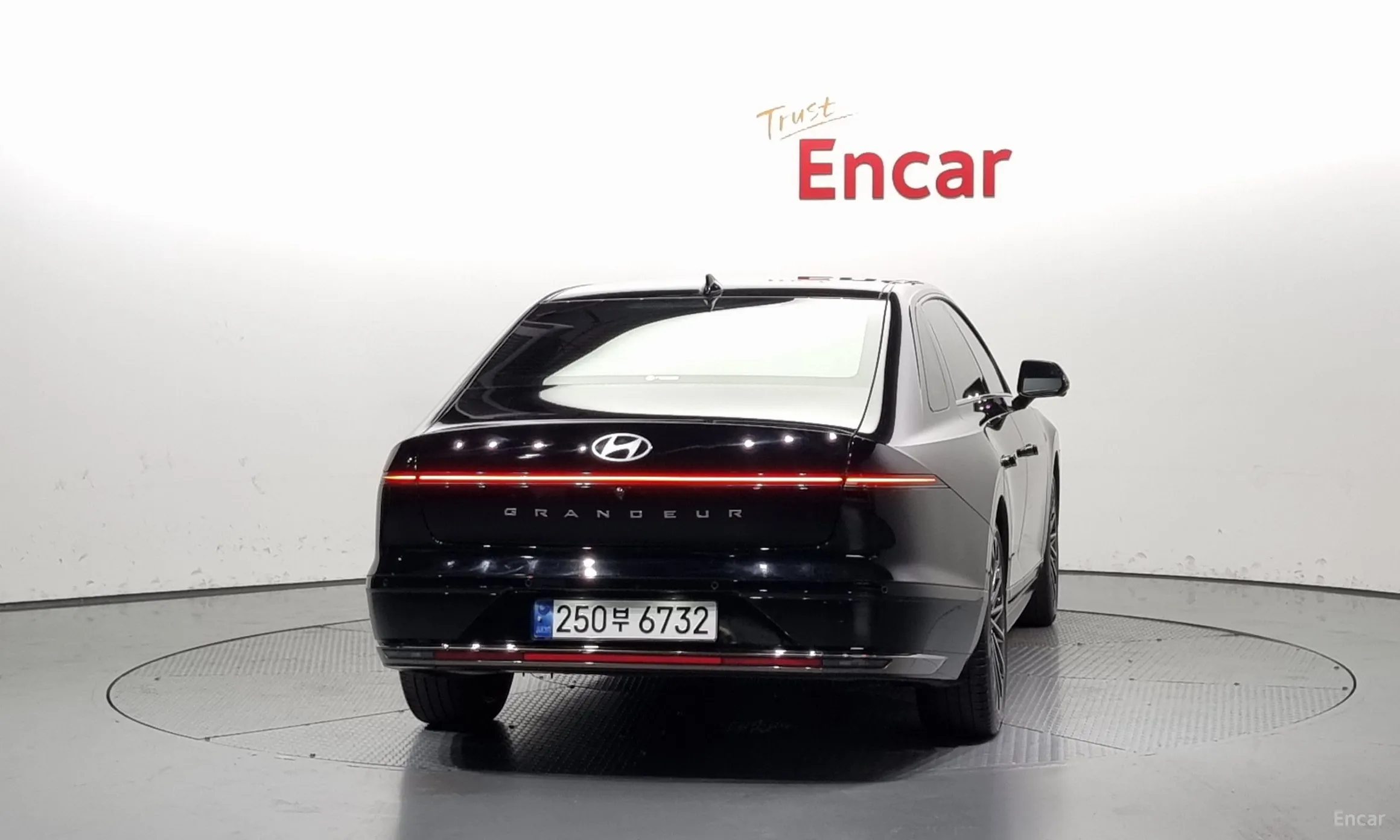 Hyundai Grandeur Hybrid (GN7) превью 3