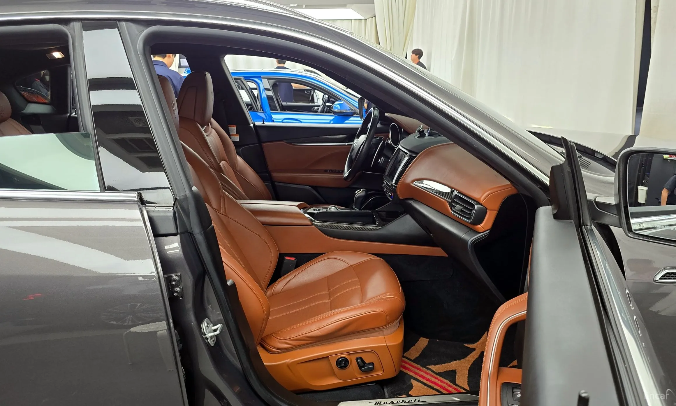 Maserati Levante превью 11