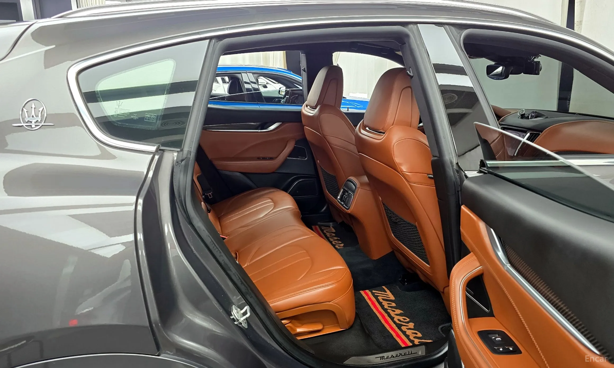 Maserati Levante превью 12