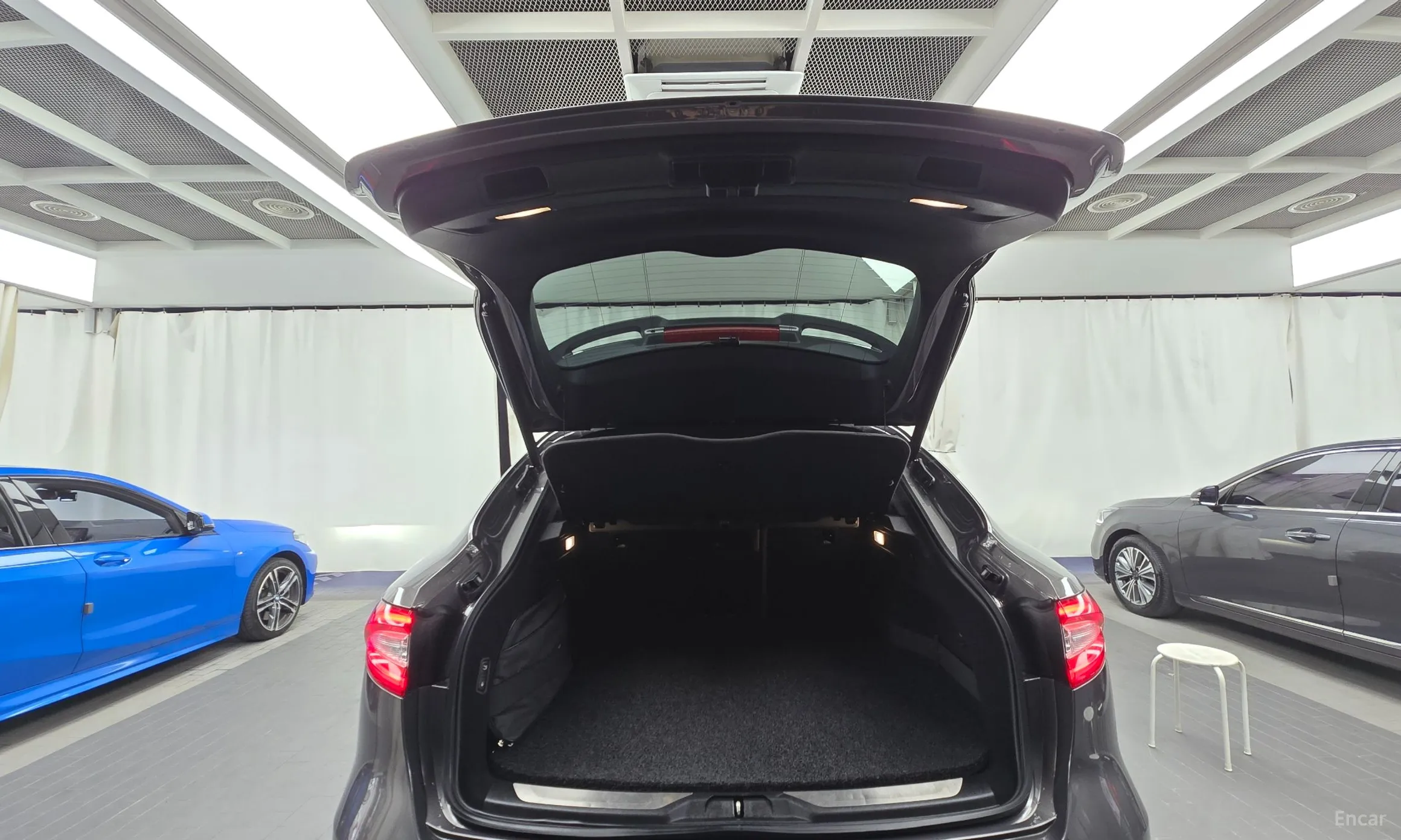 Maserati Levante превью 20