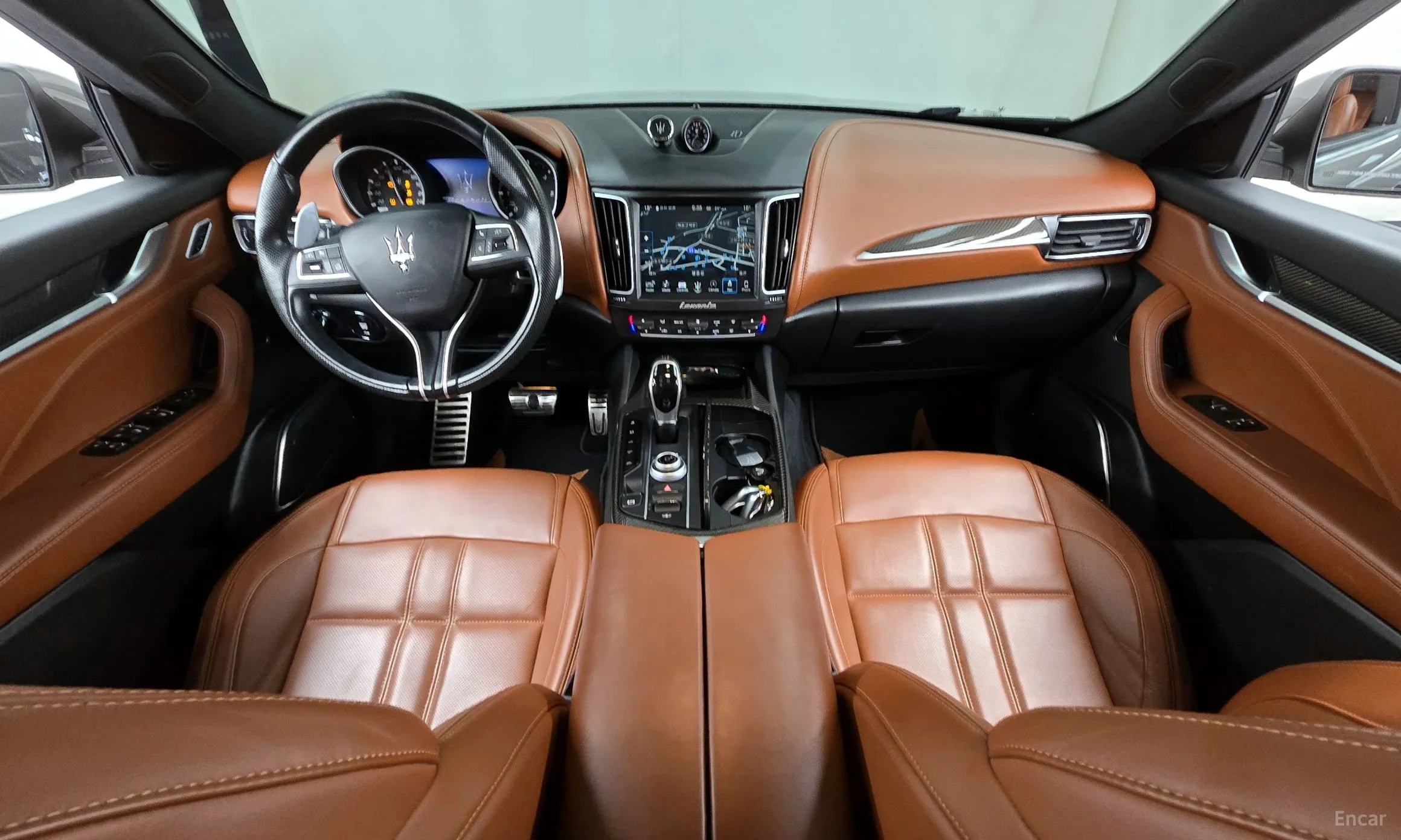 Maserati Levante превью 7