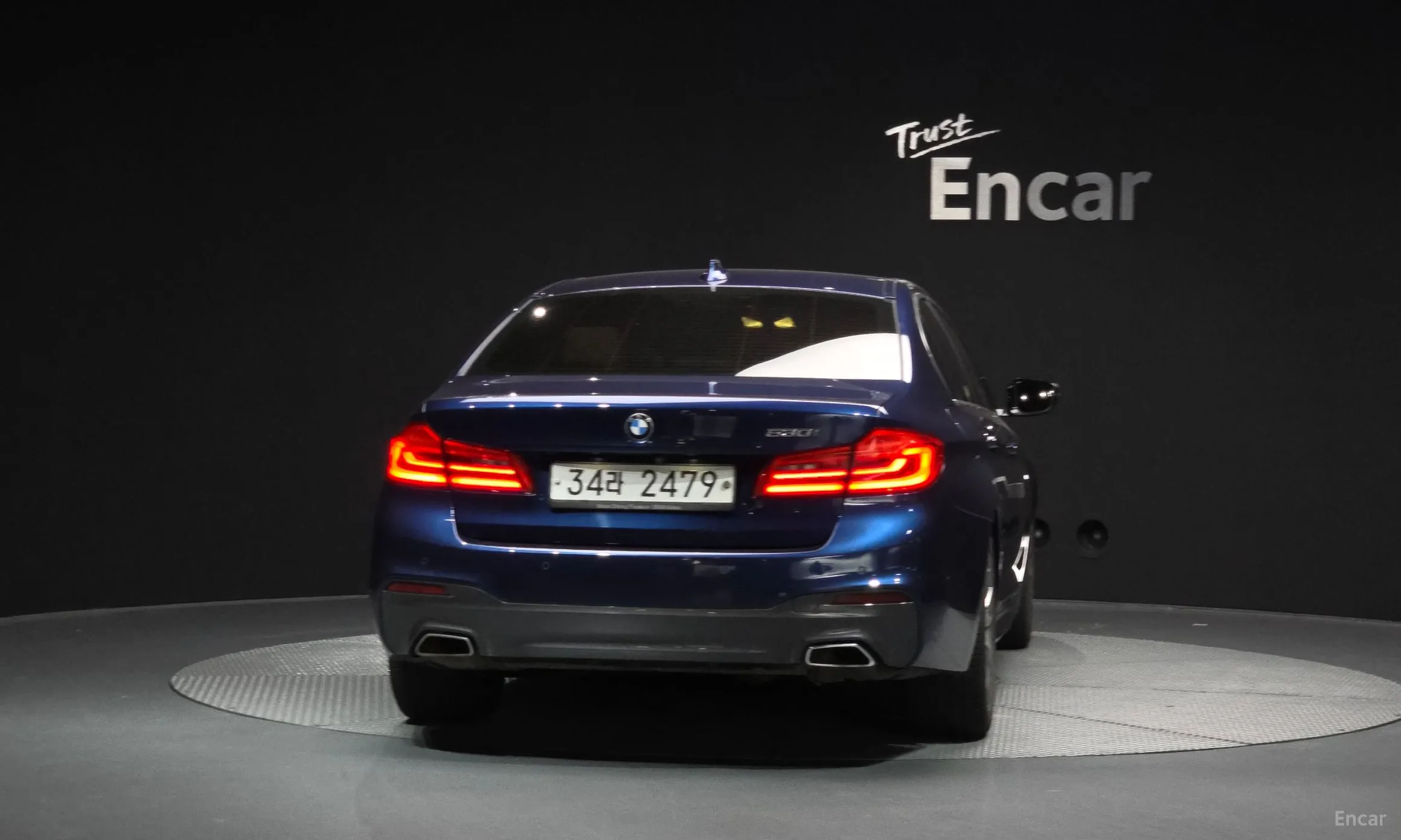 BMW 5 Series (G30) превью 3