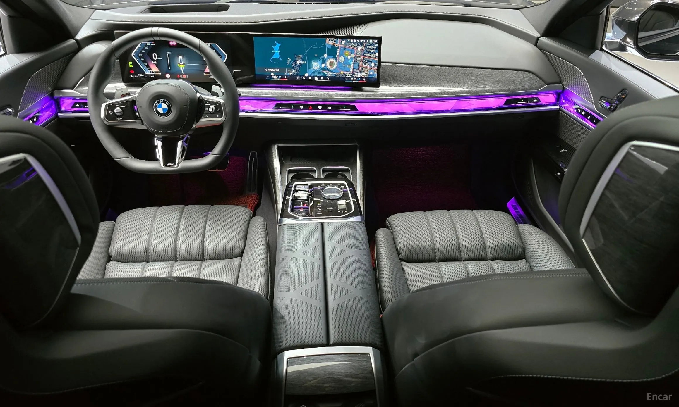 BMW 7 Series (G70) превью 4