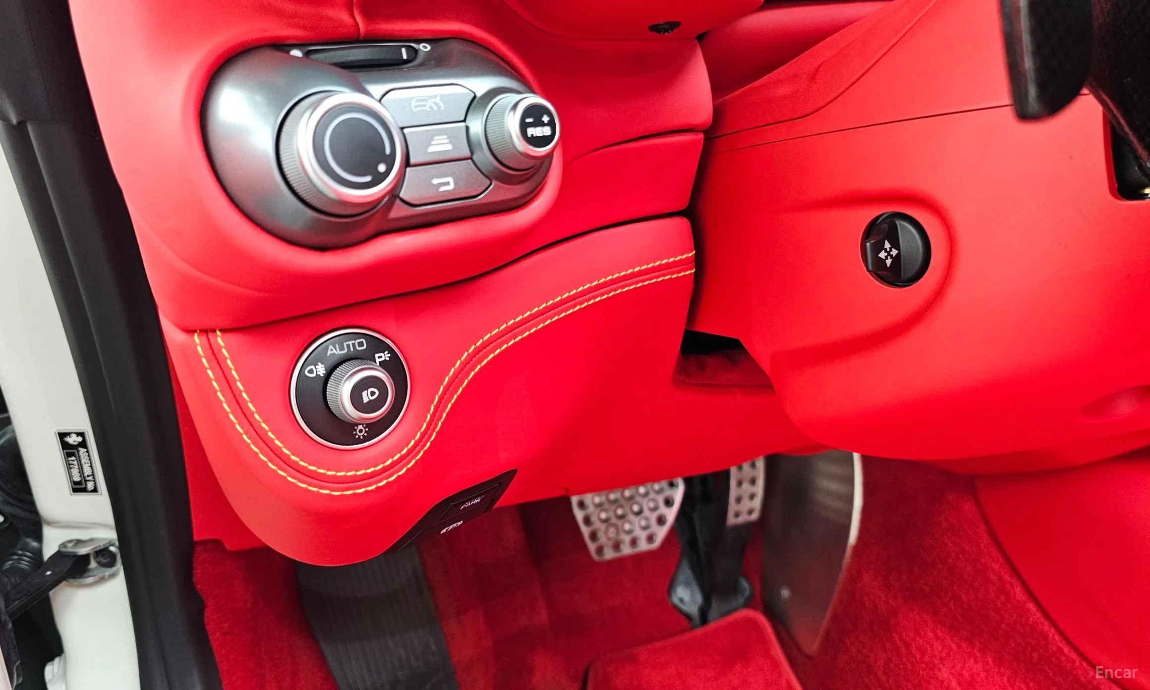 Ferrari Portofino превью 18