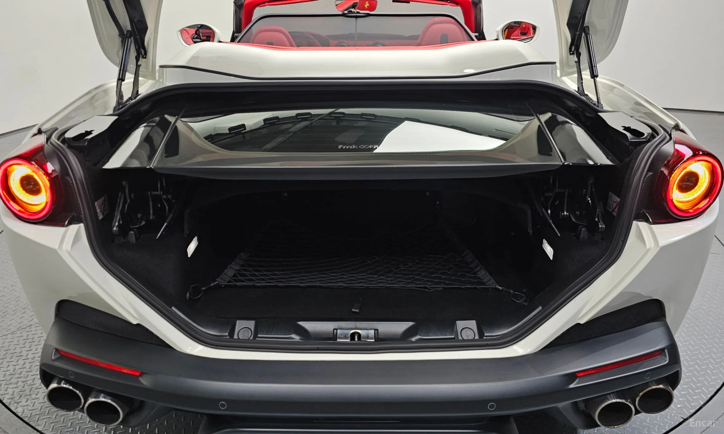 Ferrari Portofino превью 20