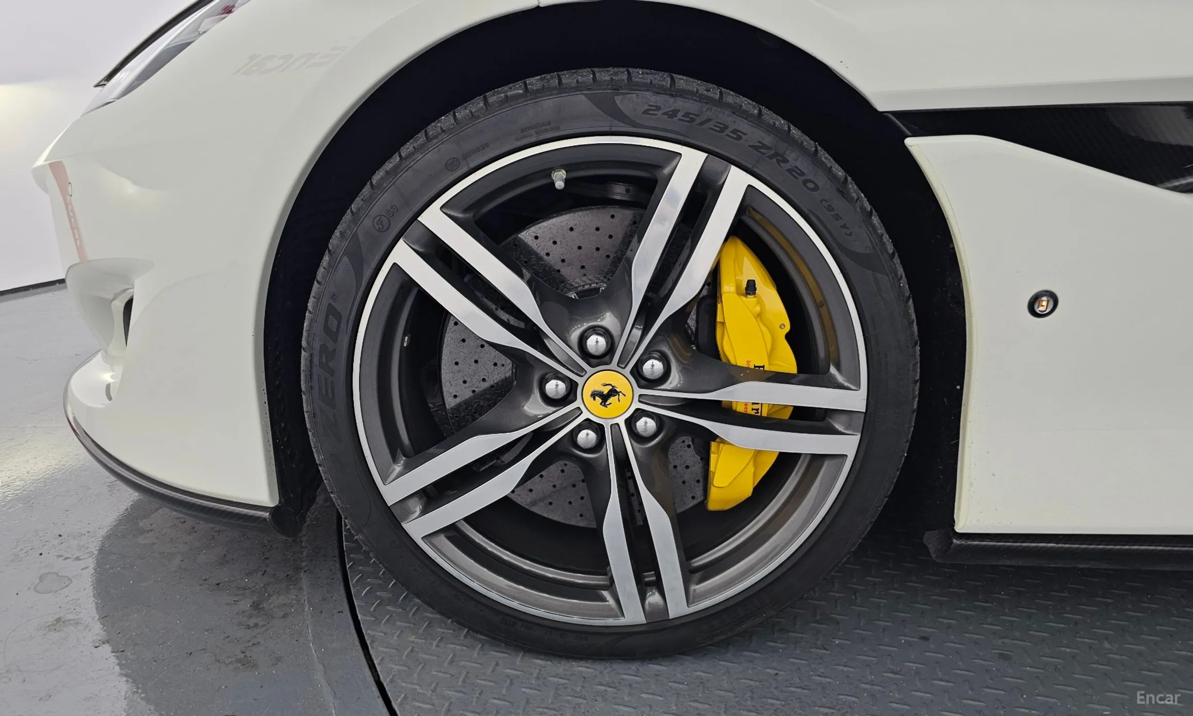 Ferrari Portofino превью 5