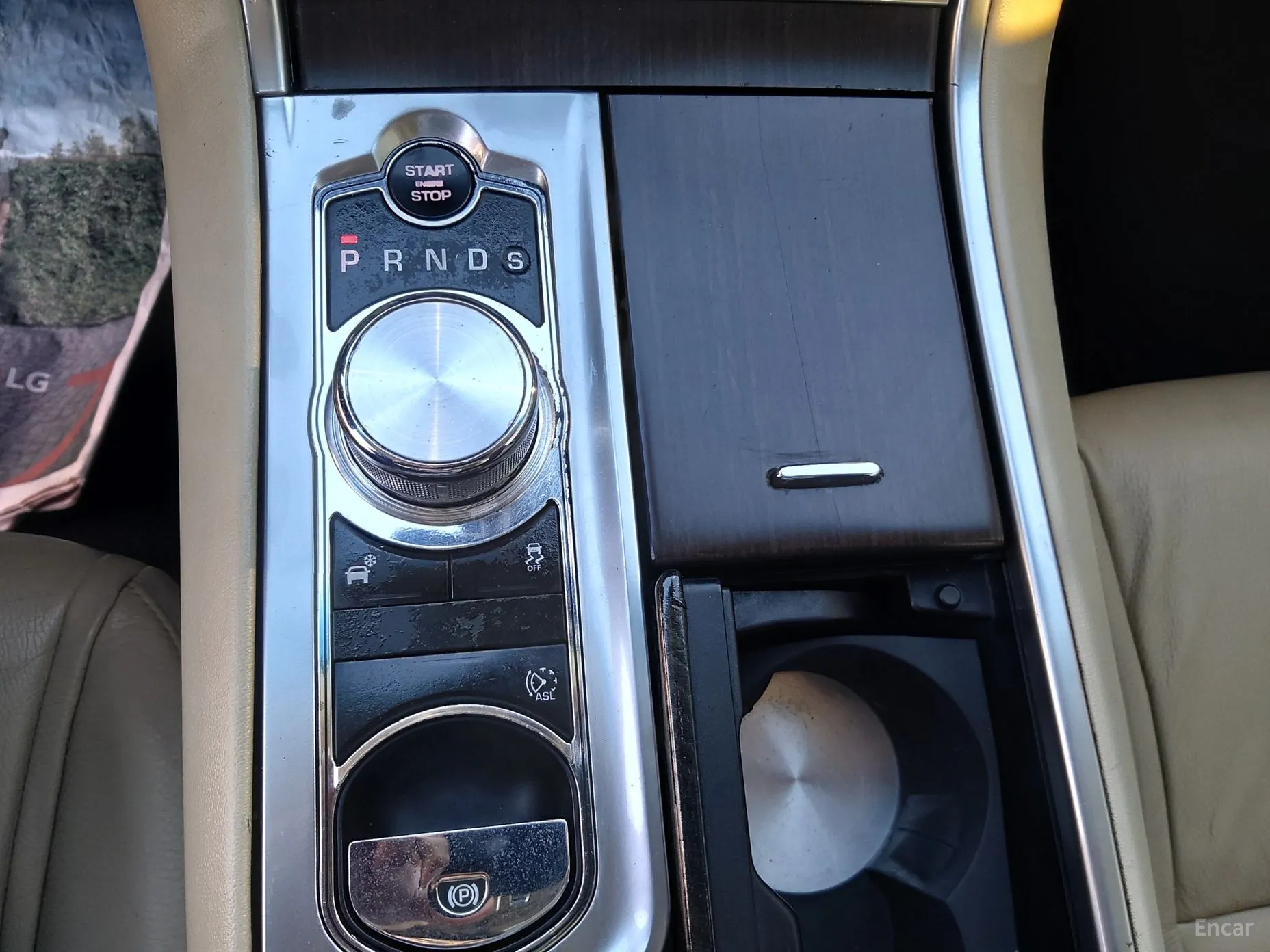 Jaguar New XF превью 17
