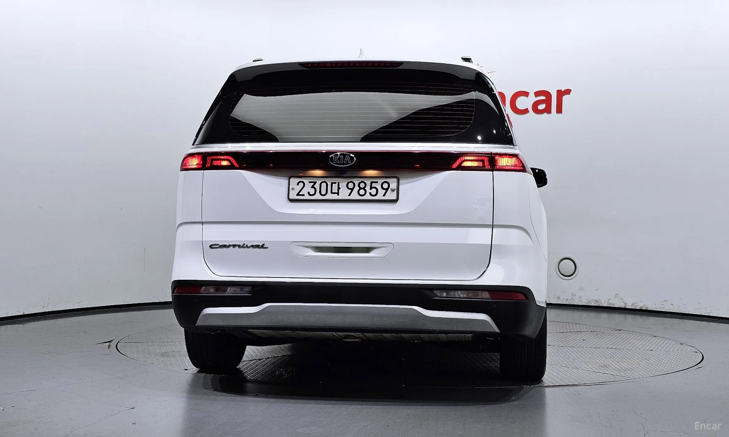Kia Carnival Gen 4 превью 3