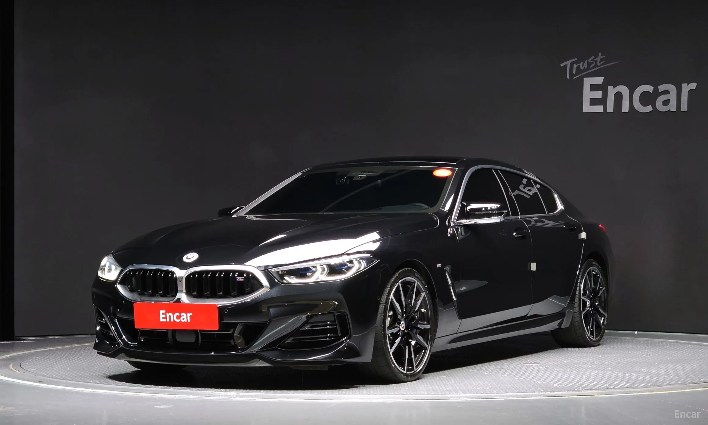 BMW 8-series (G15)