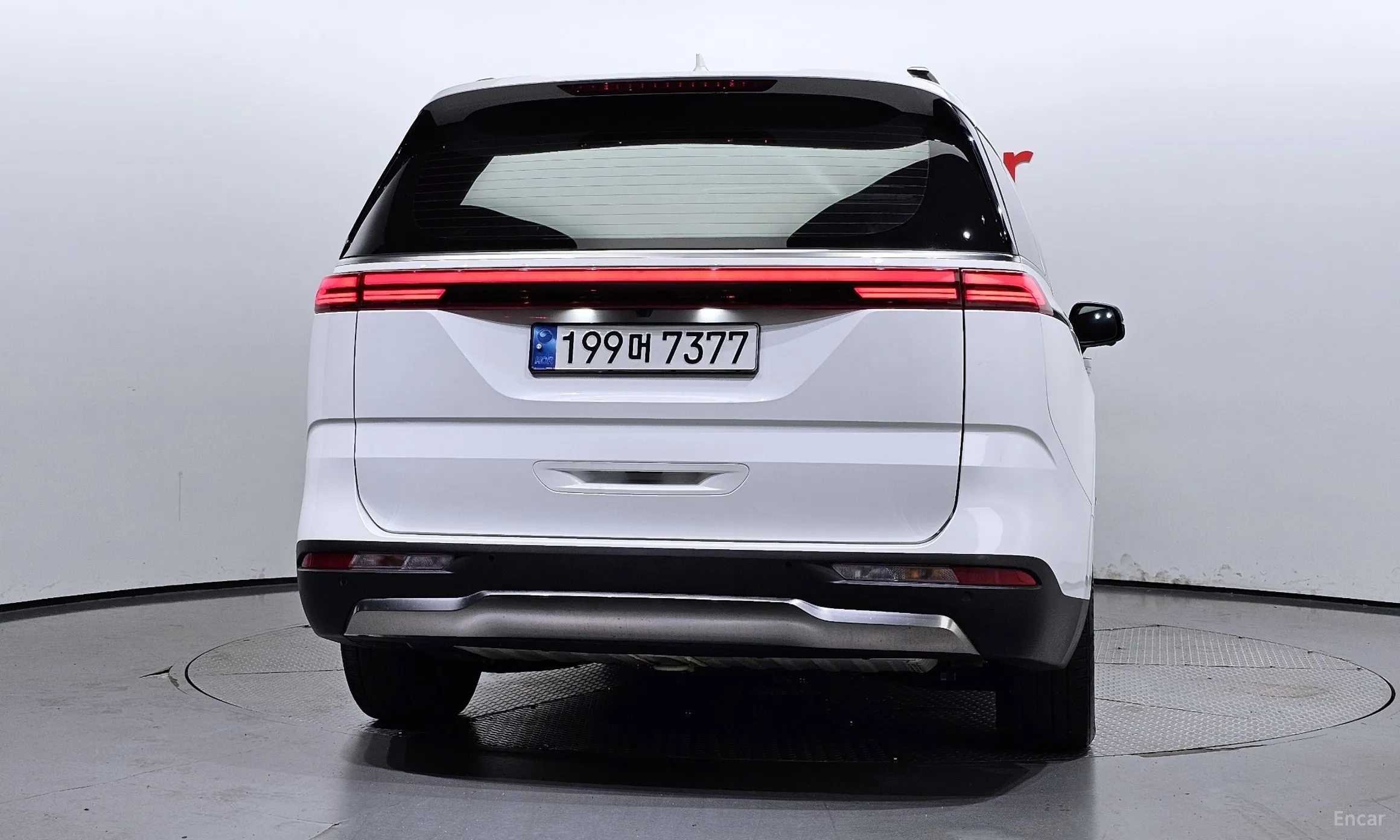 Kia Carnival Gen 4 превью 3