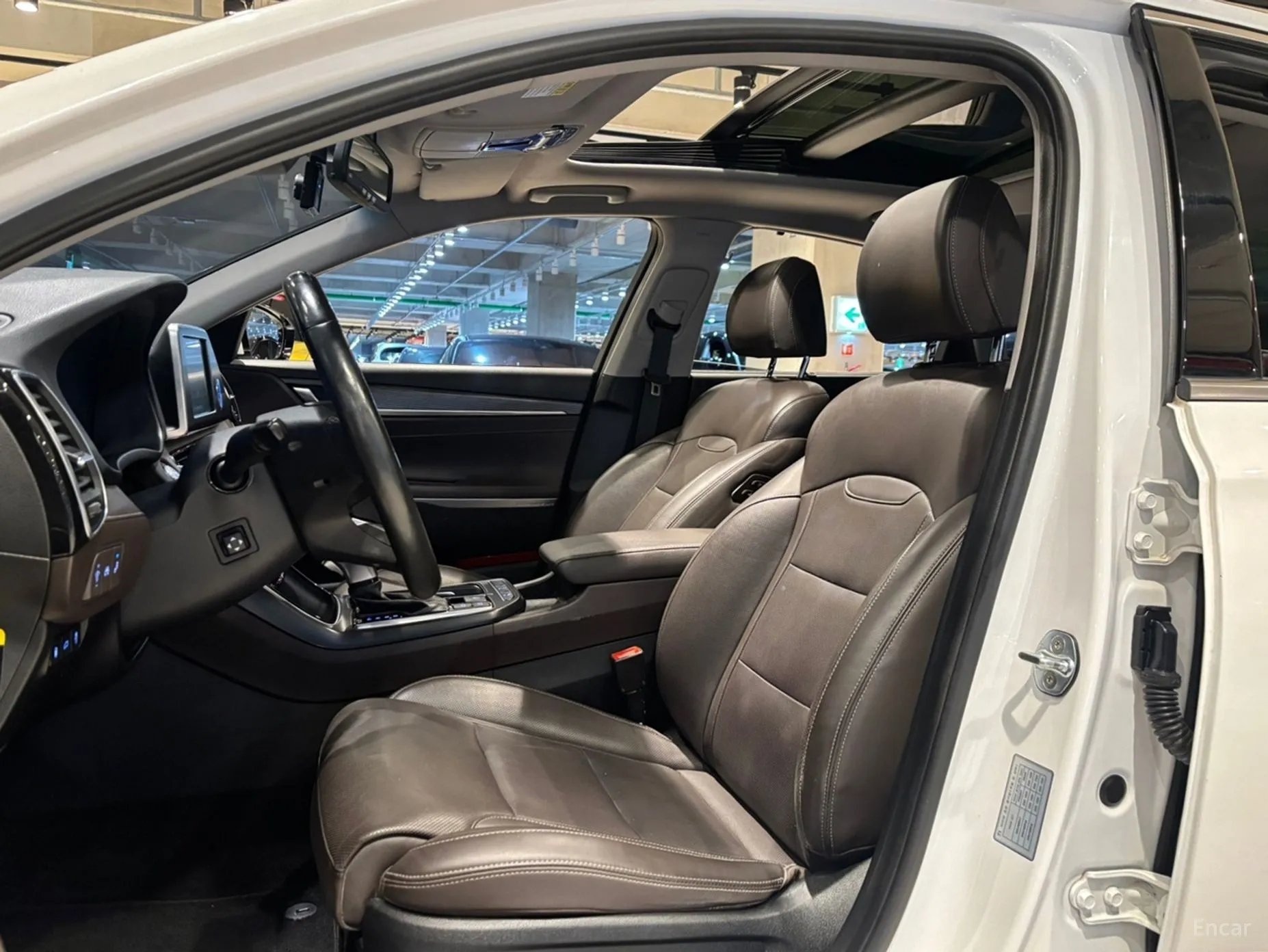 Hyundai Grandeur IG превью 4