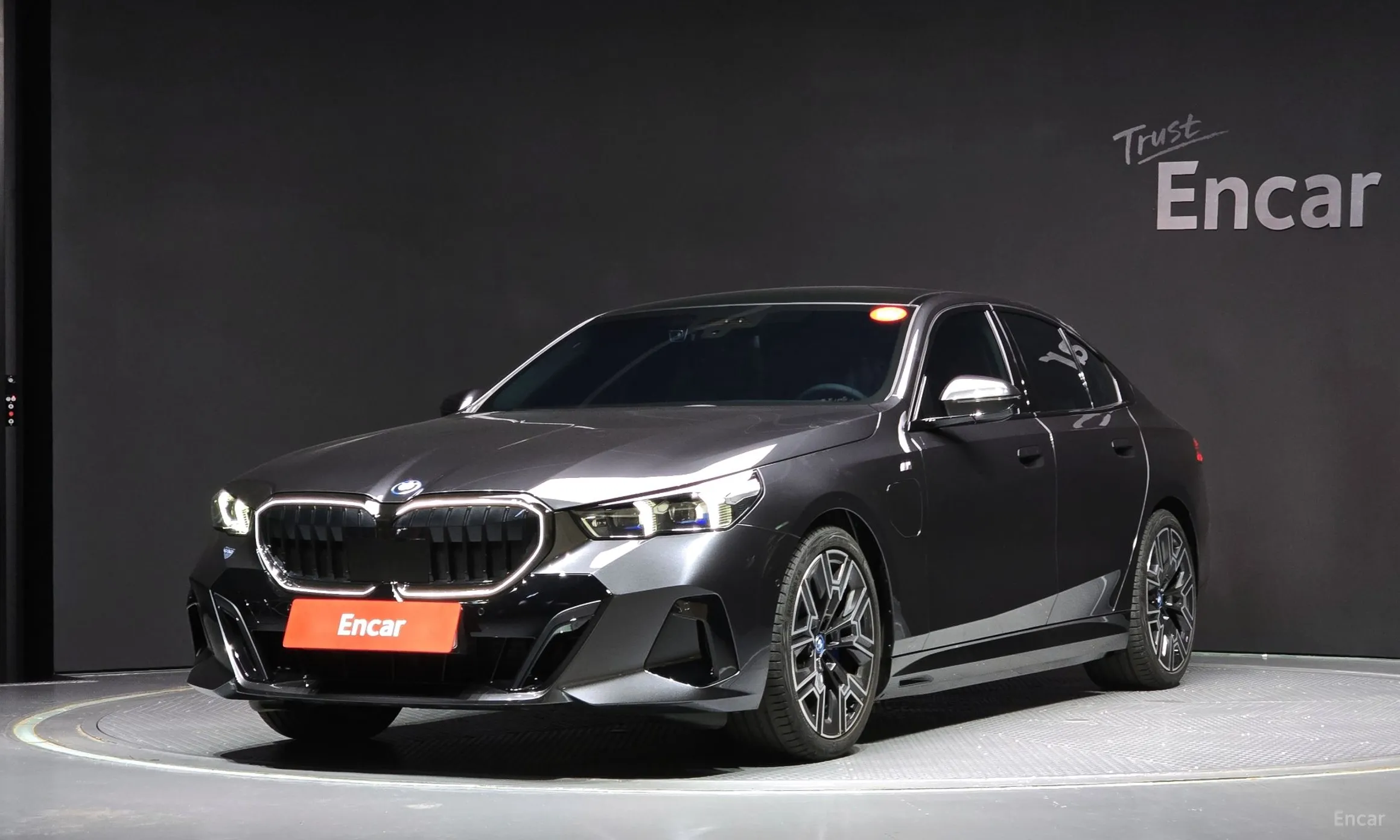 5 Series (G60)