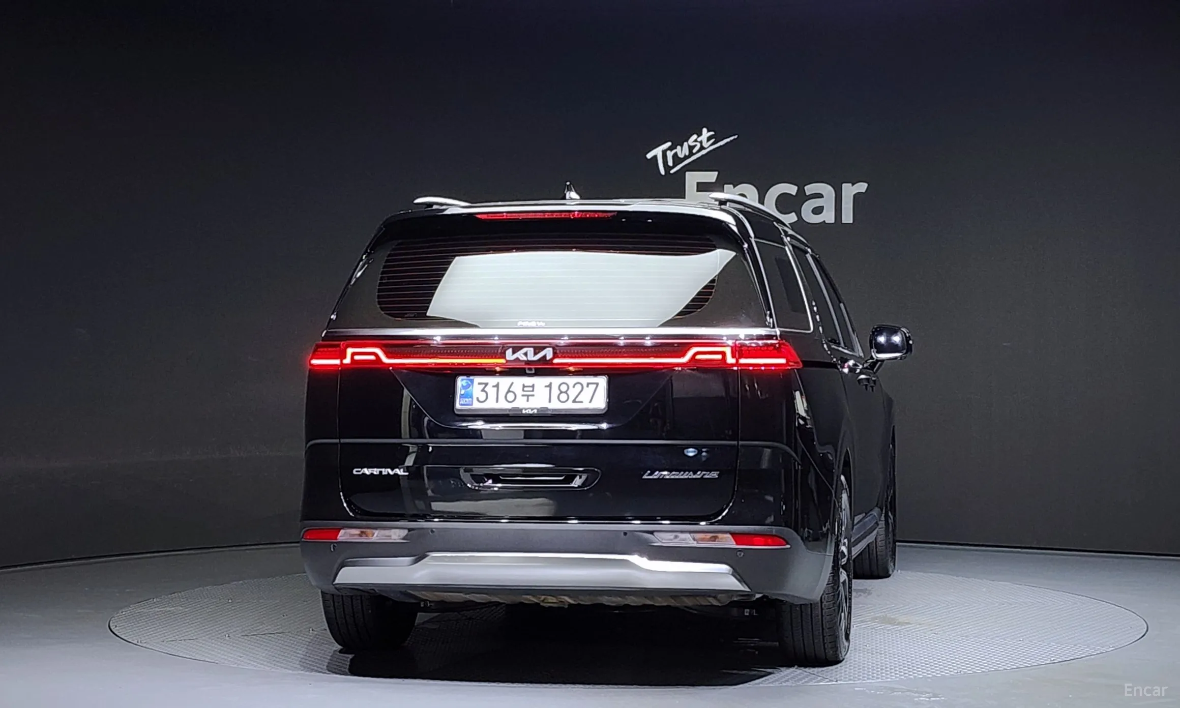 Kia Carnival Gen 4 превью 3